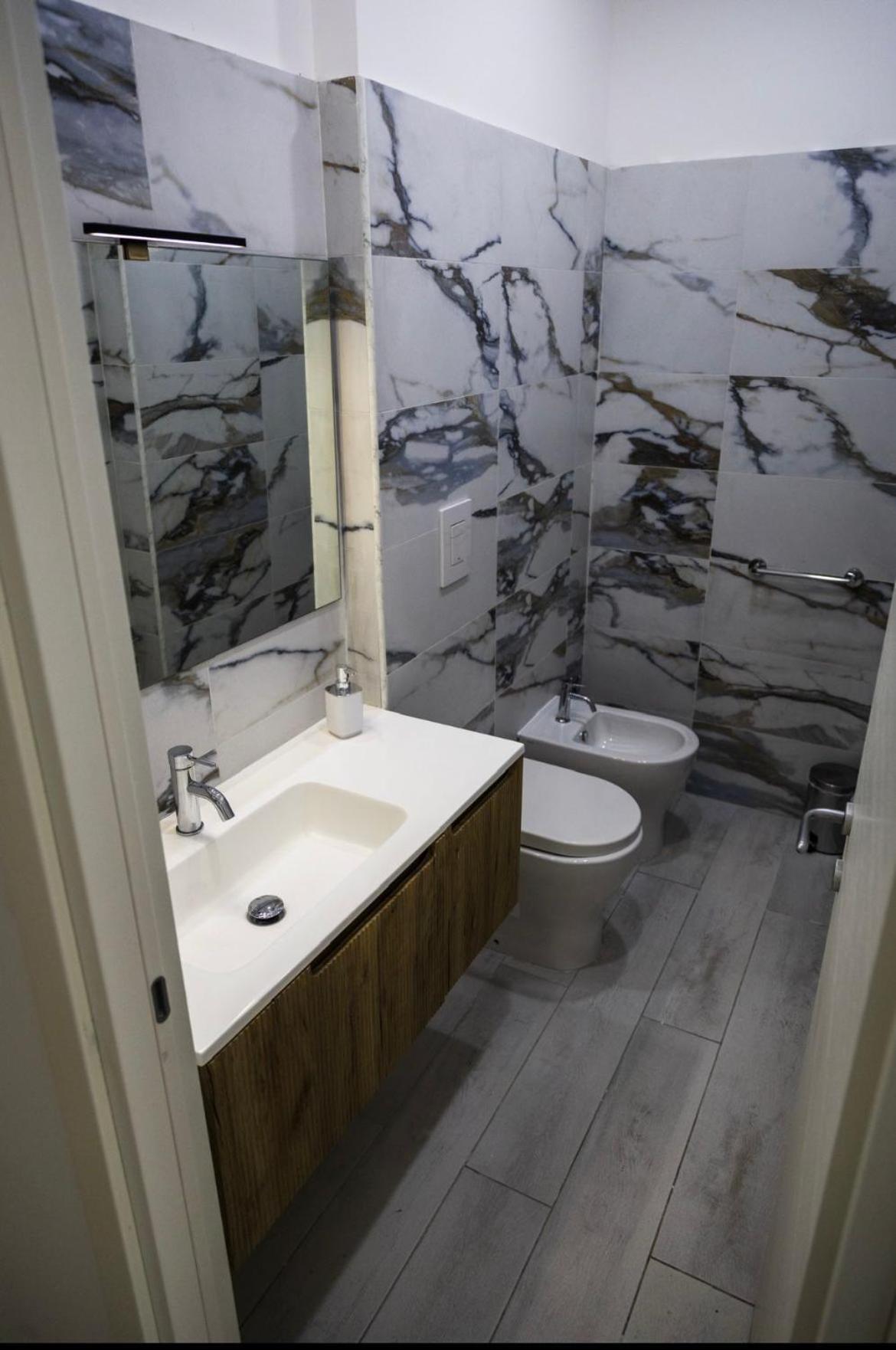 Legami House * Naples