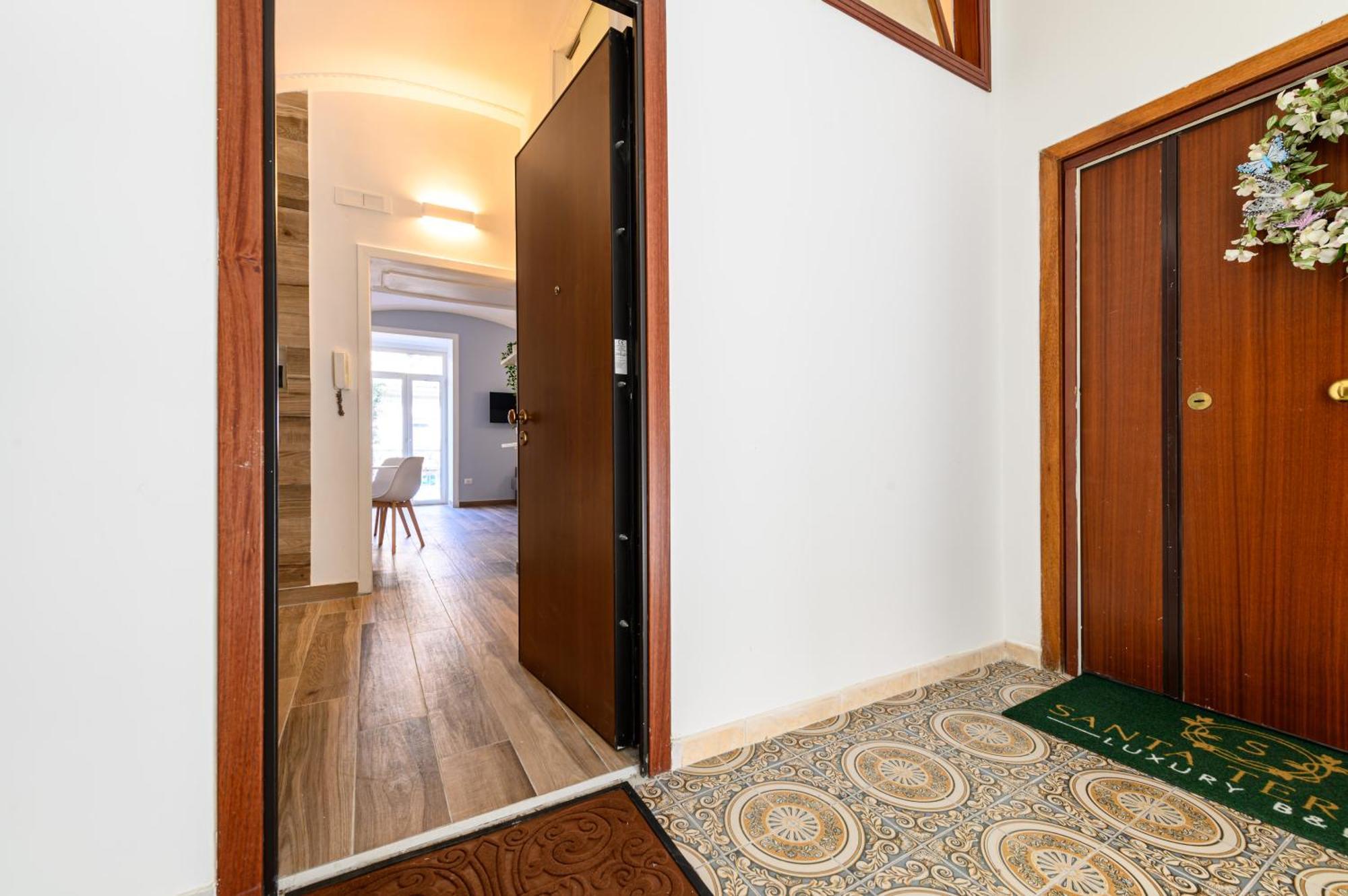 Apartment Santa Teresa Degli Scalzi 118