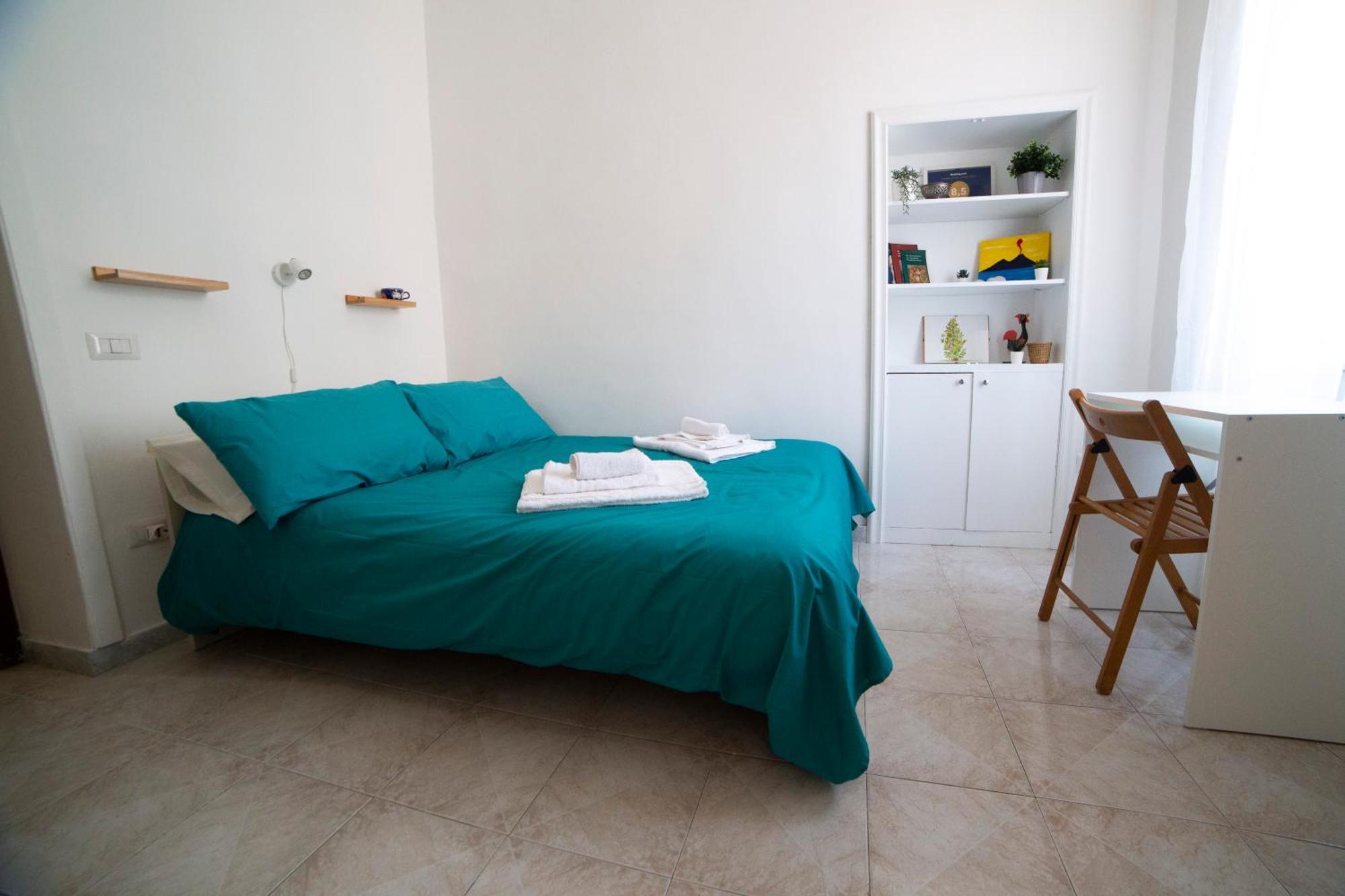 Etnuvio, Double In Bed & Breakfast *