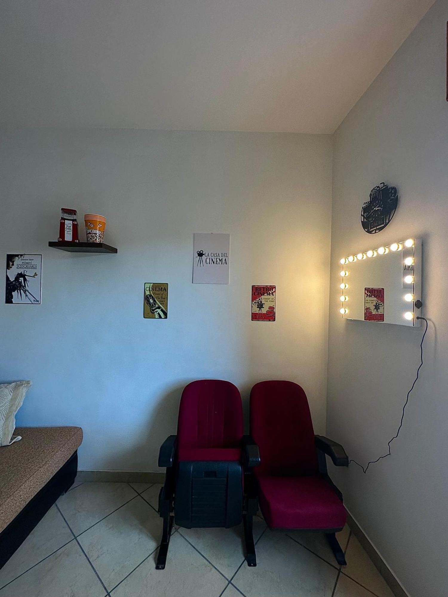 La Casa Del Cinema Holiday home *