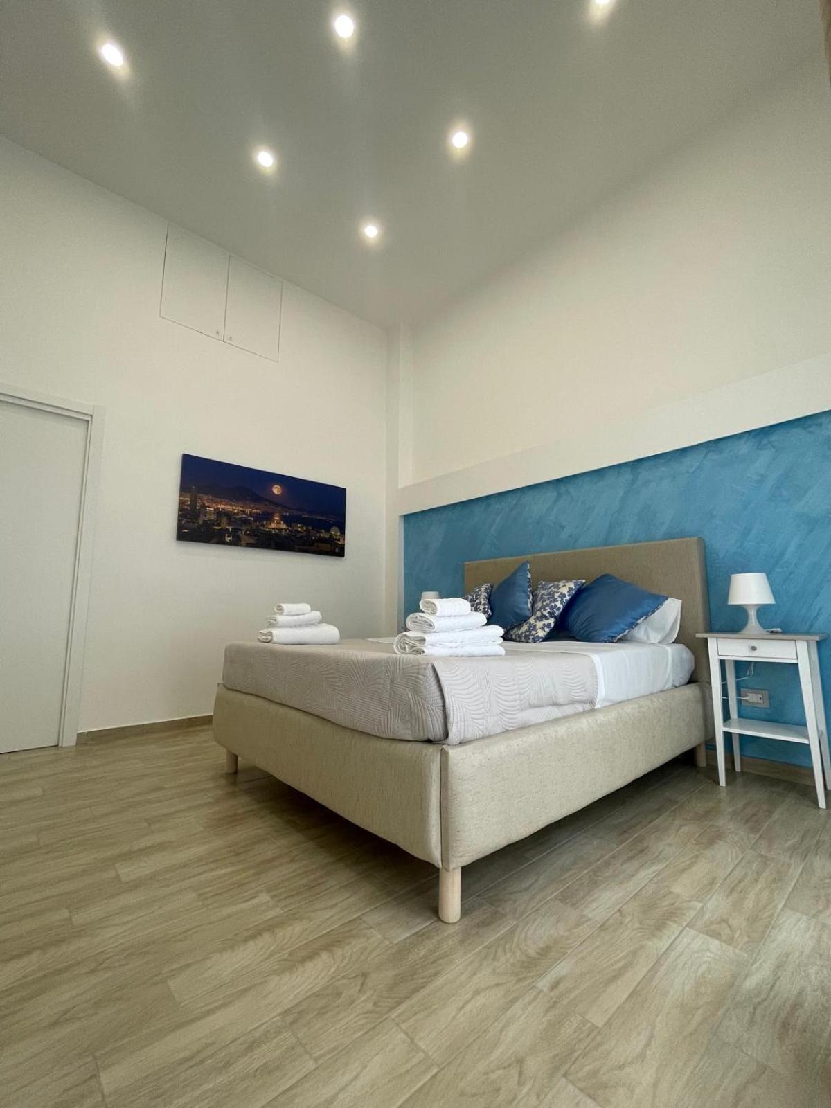 Apartment Duomo Luxury Naples