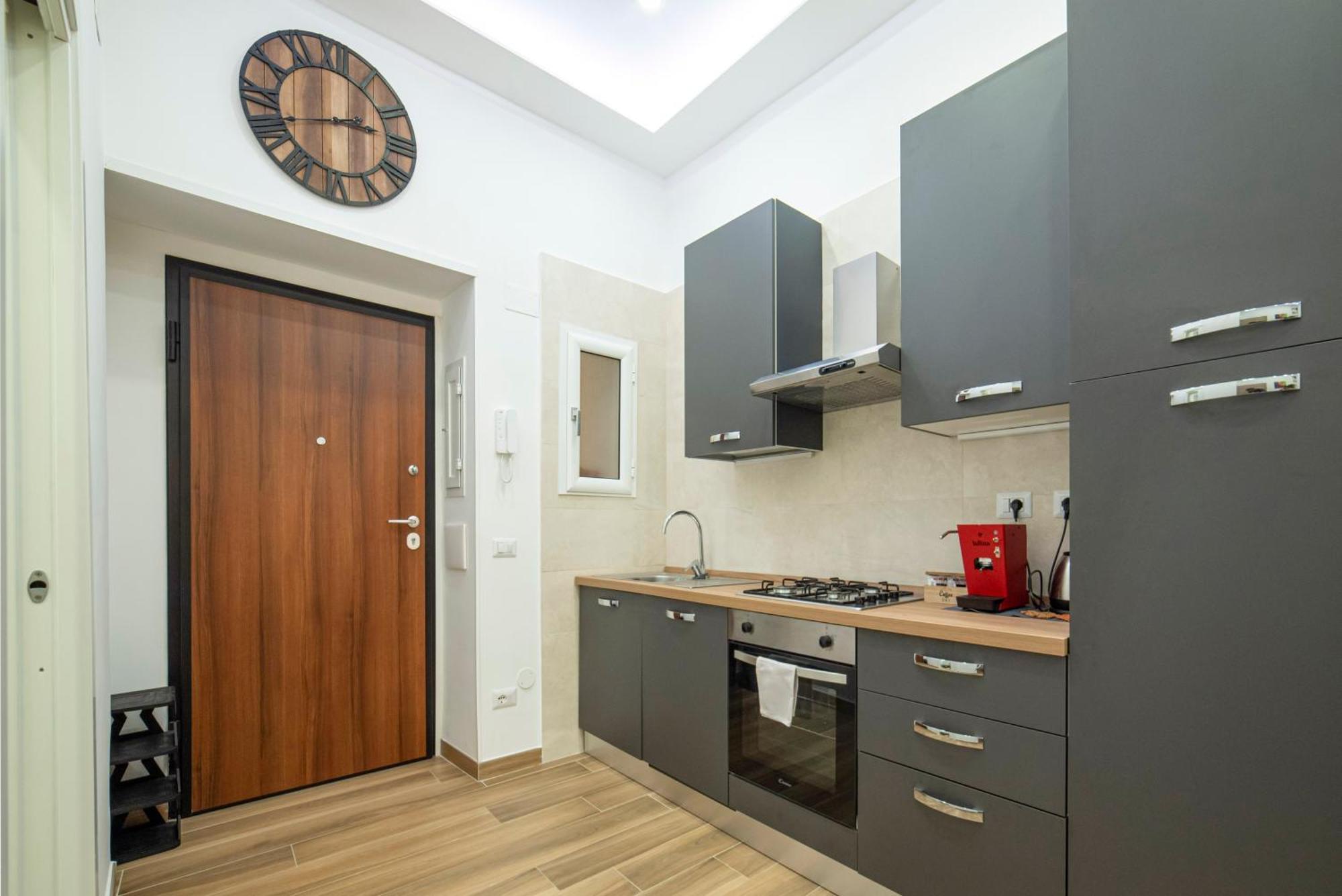 Apartment Portanova14 - Historic Center *