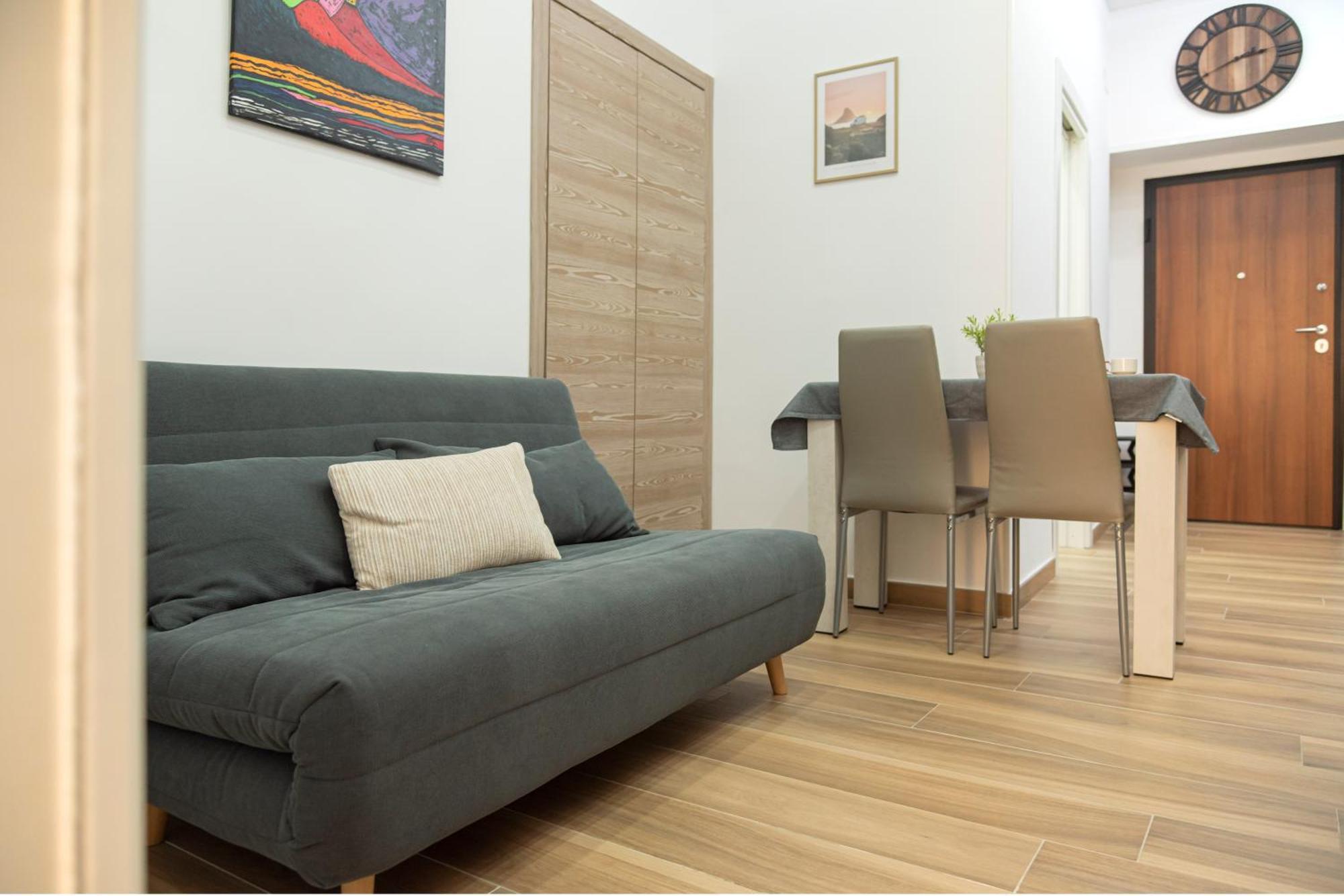 Apartment Portanova14 - Historic Center Naples