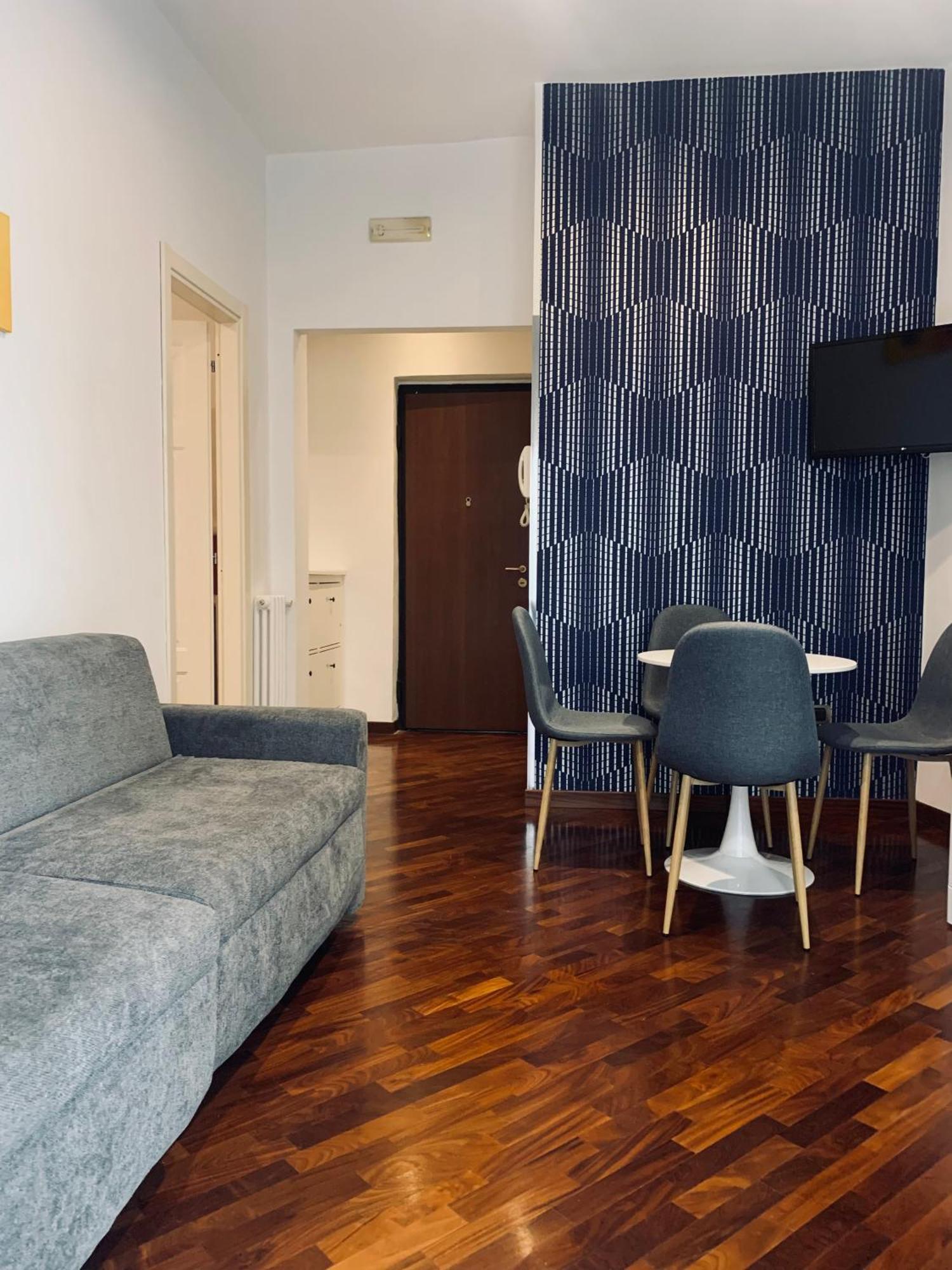 Napoliday Bed & Breakfast 3*