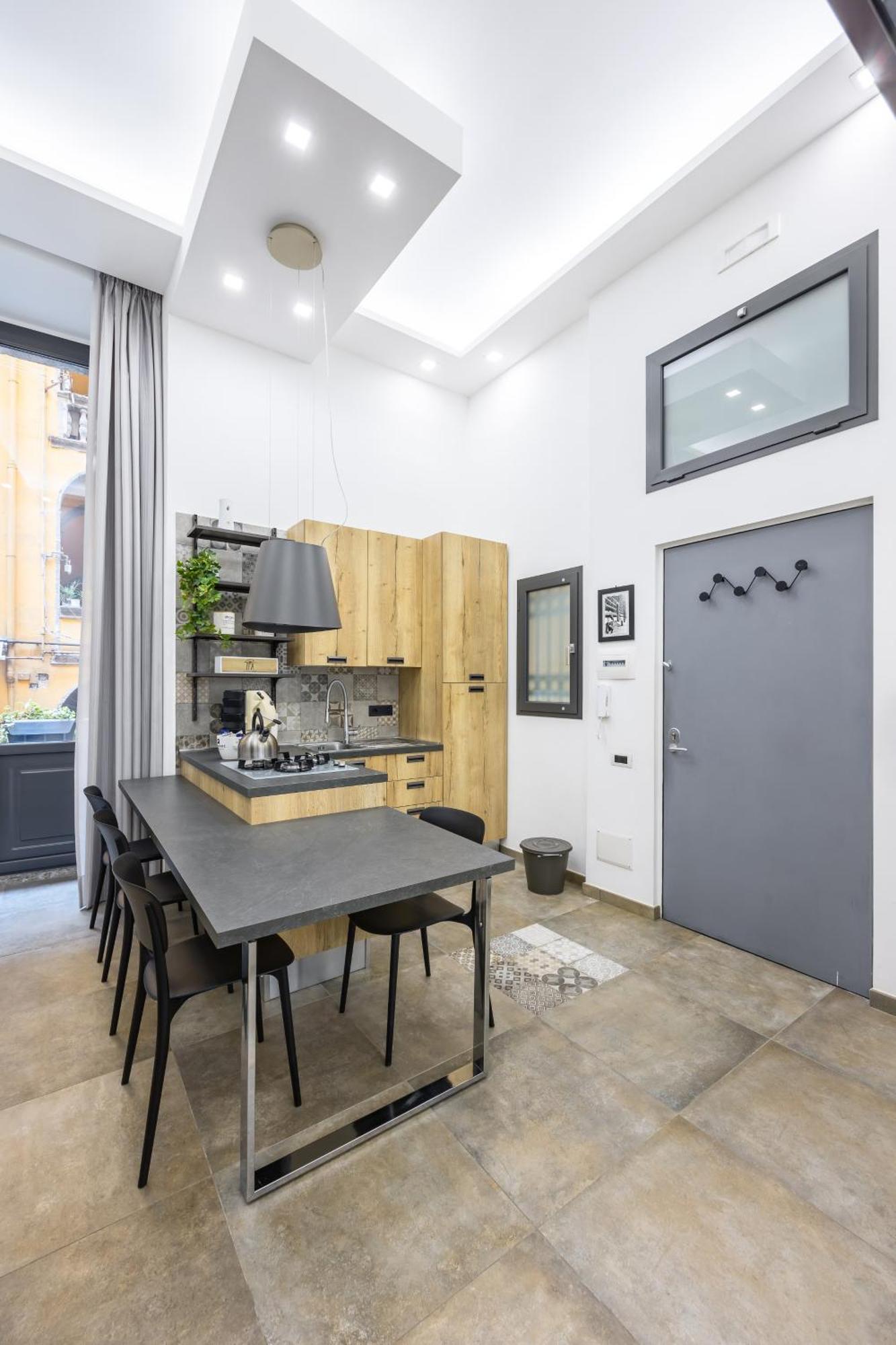 Apartment Palazzo Mormando - Industrial Naples