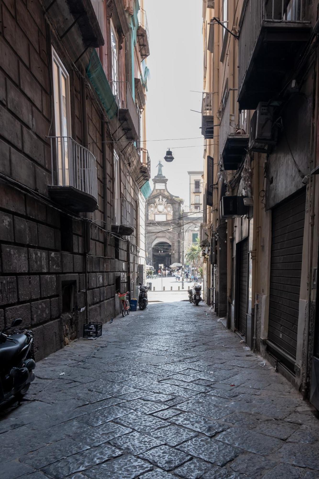 Colibri A Piazza Dante Naples