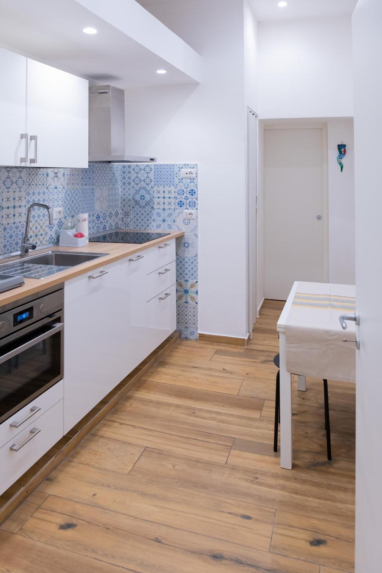 Colibri A Piazza Dante Apartment Naples