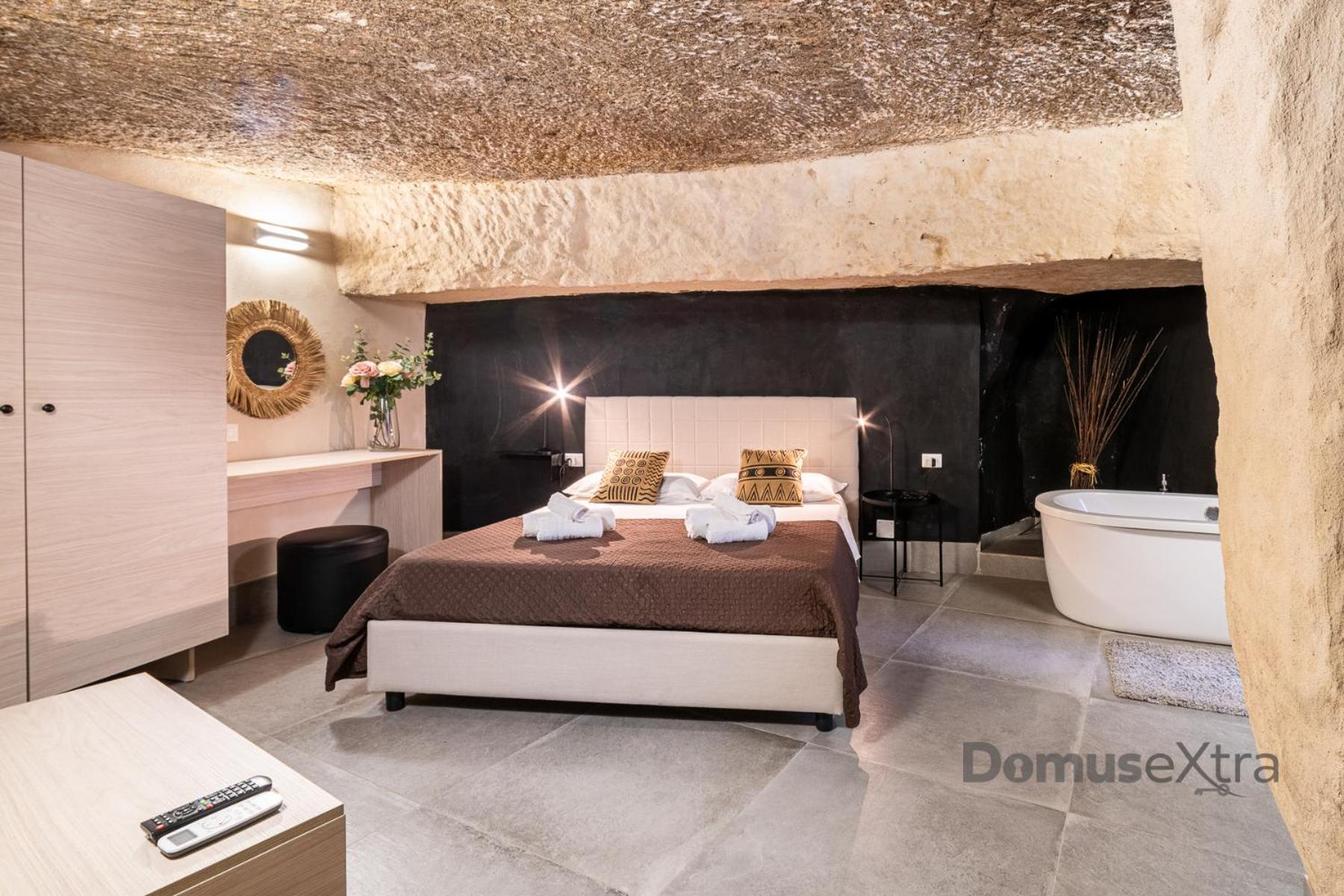 La Casa Nel Tufo By Domusextra *
