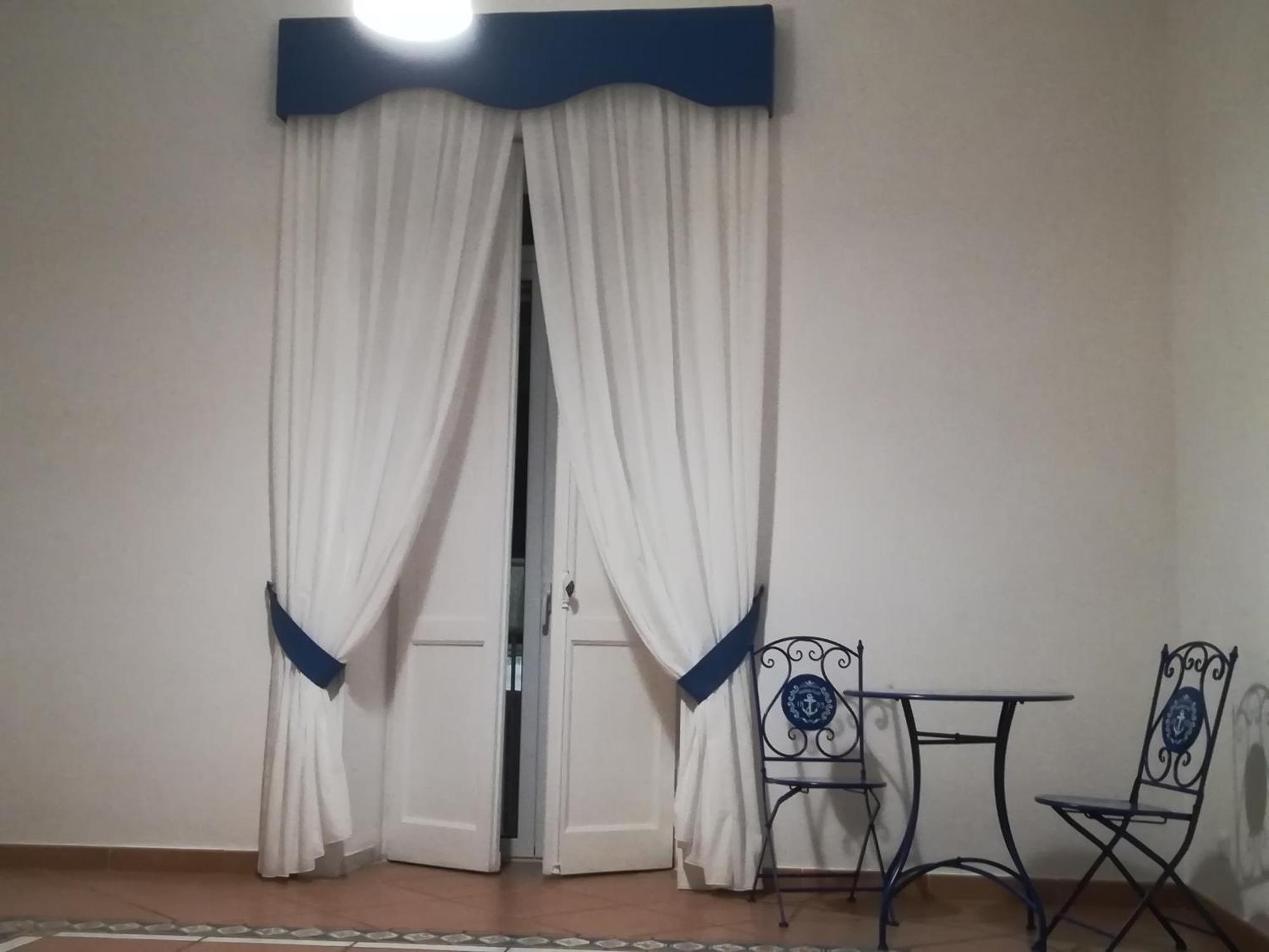 Neapolis Port Bed & Breakfast *