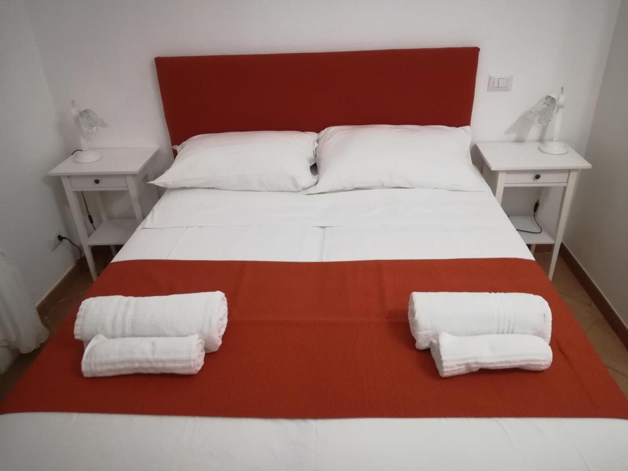 Neapolis Port Bed & Breakfast *