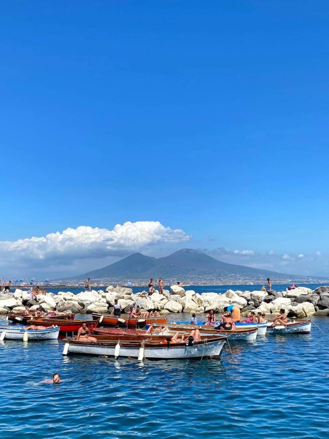 Bed & Breakfast A Due Passi Da Dante Naples