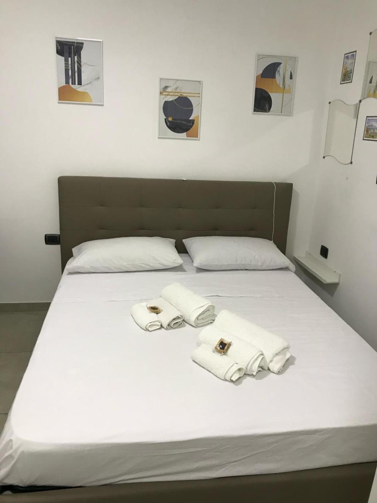 Nadyle House Guest house *