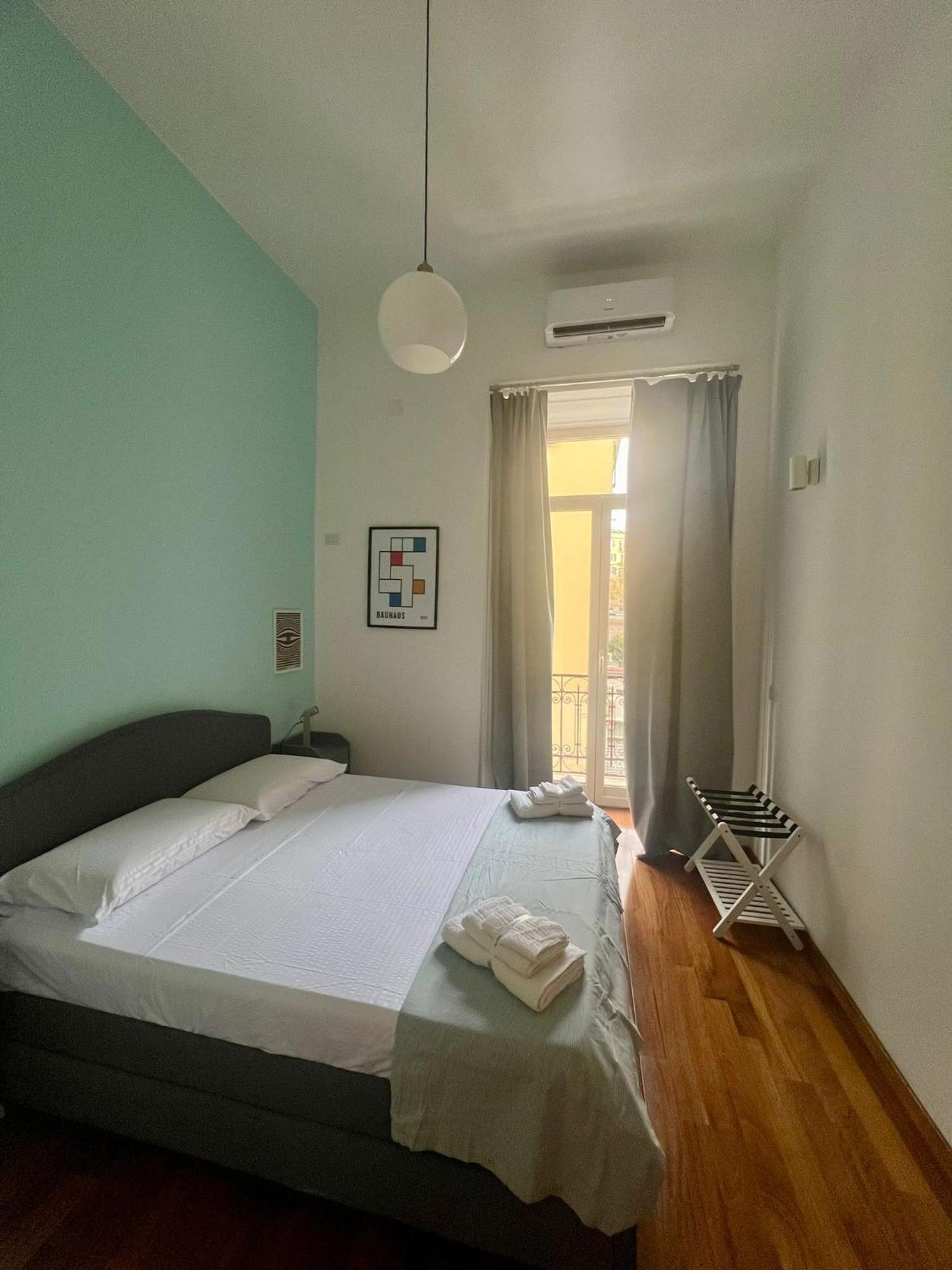 Apartment Elegant Vomero Hideaway - Family Friendly *