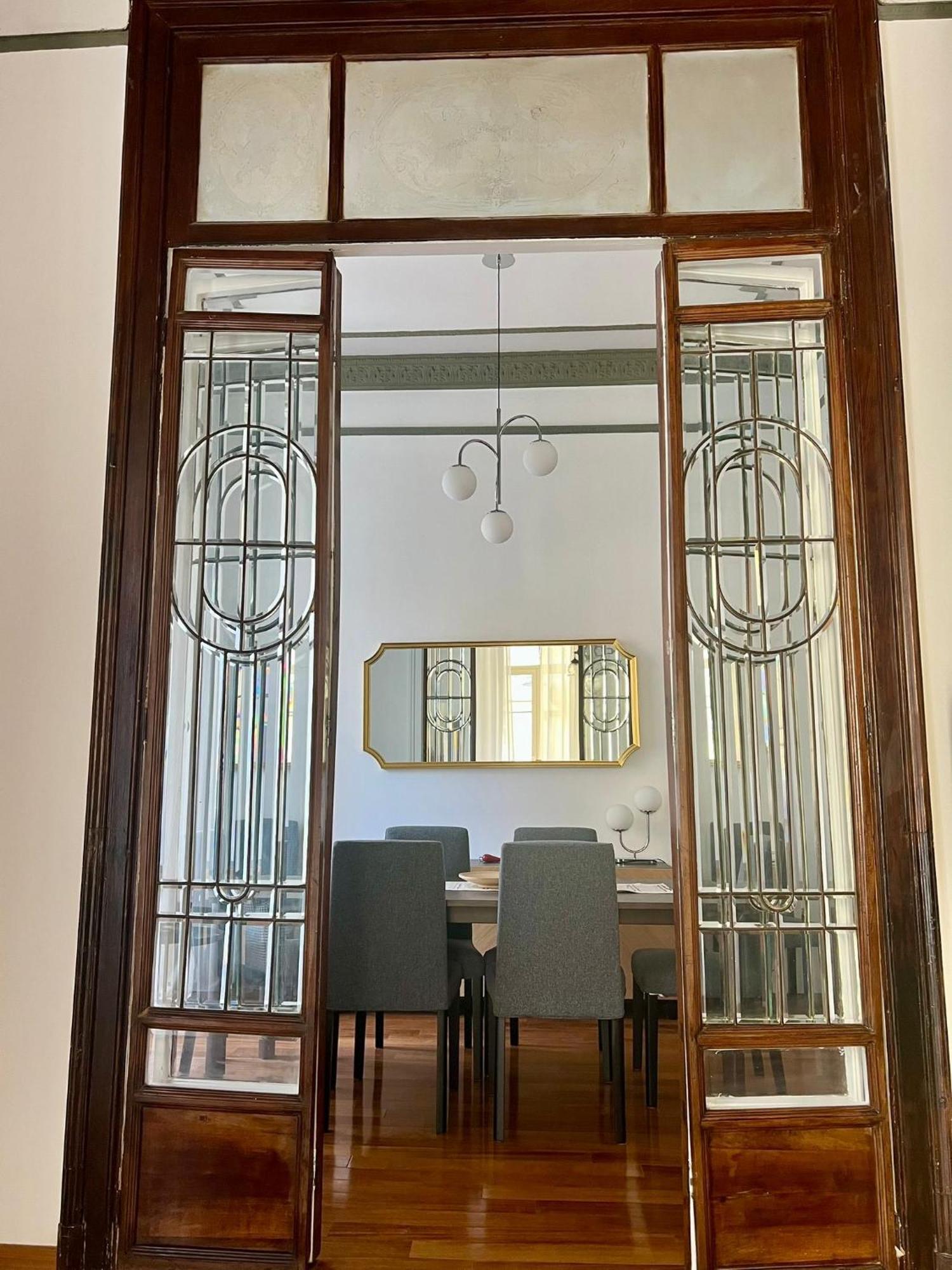Elegant Vomero Hideaway - Family Friendly Naples