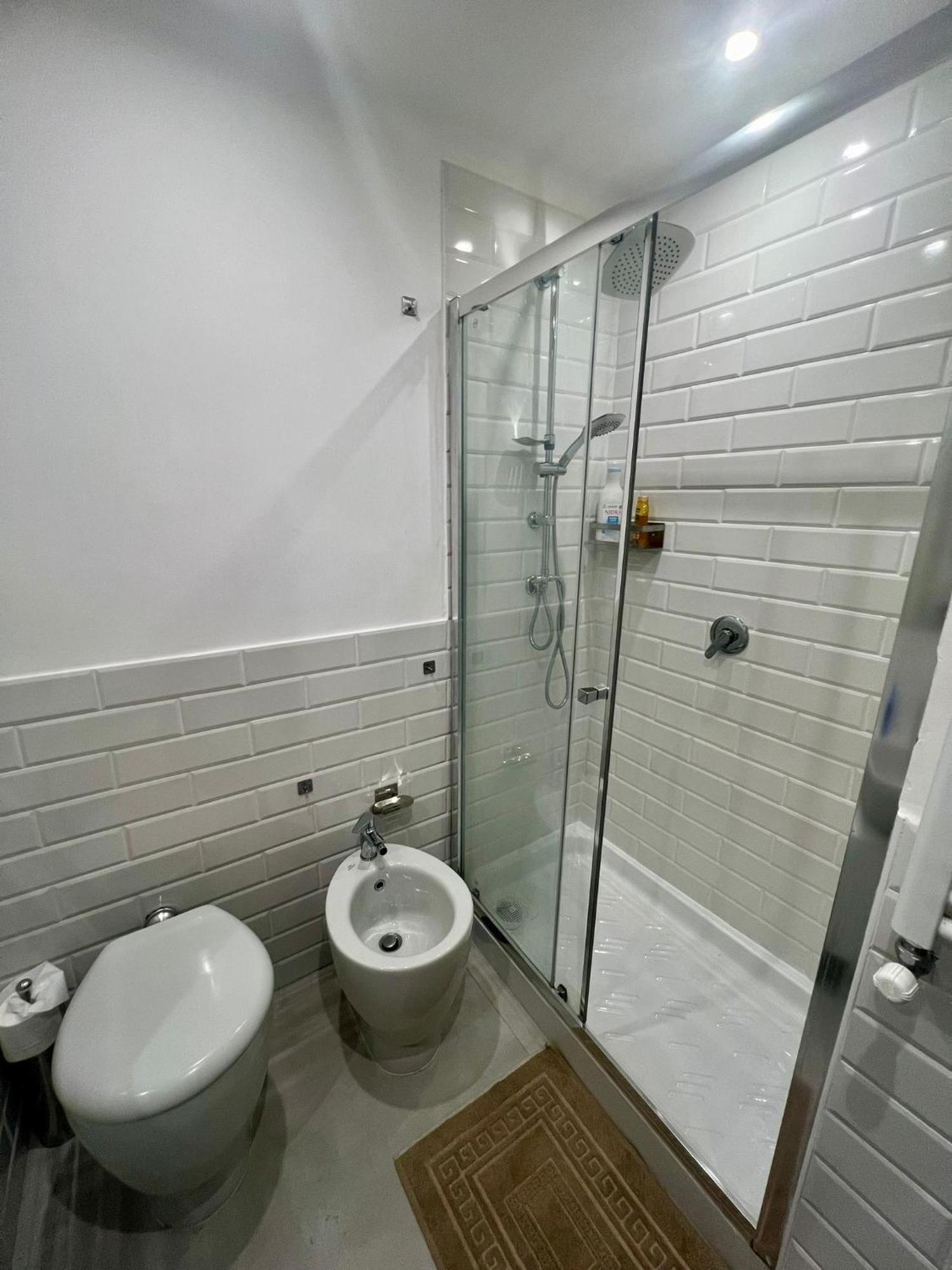 Elegant Vomero Hideaway - Family Friendly Apartment *