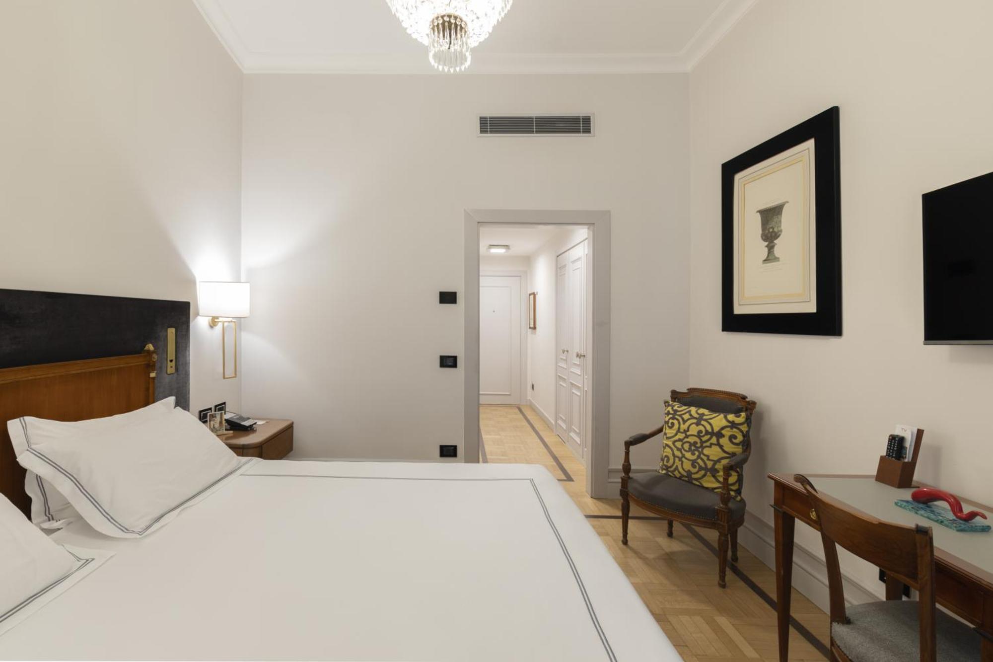 Grand Parker's 5* Naples
