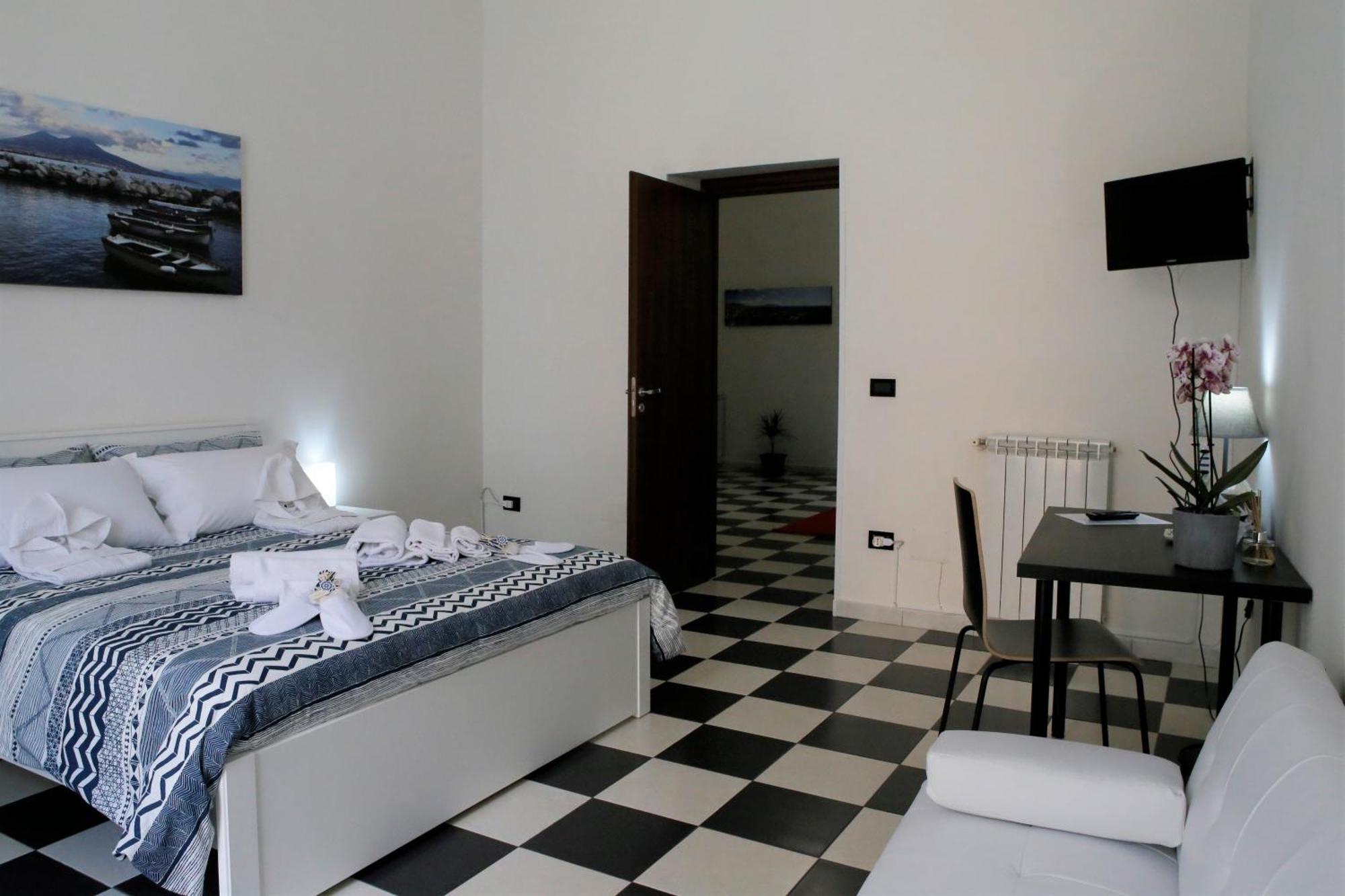 Apartment Mb Intera Casa Naples