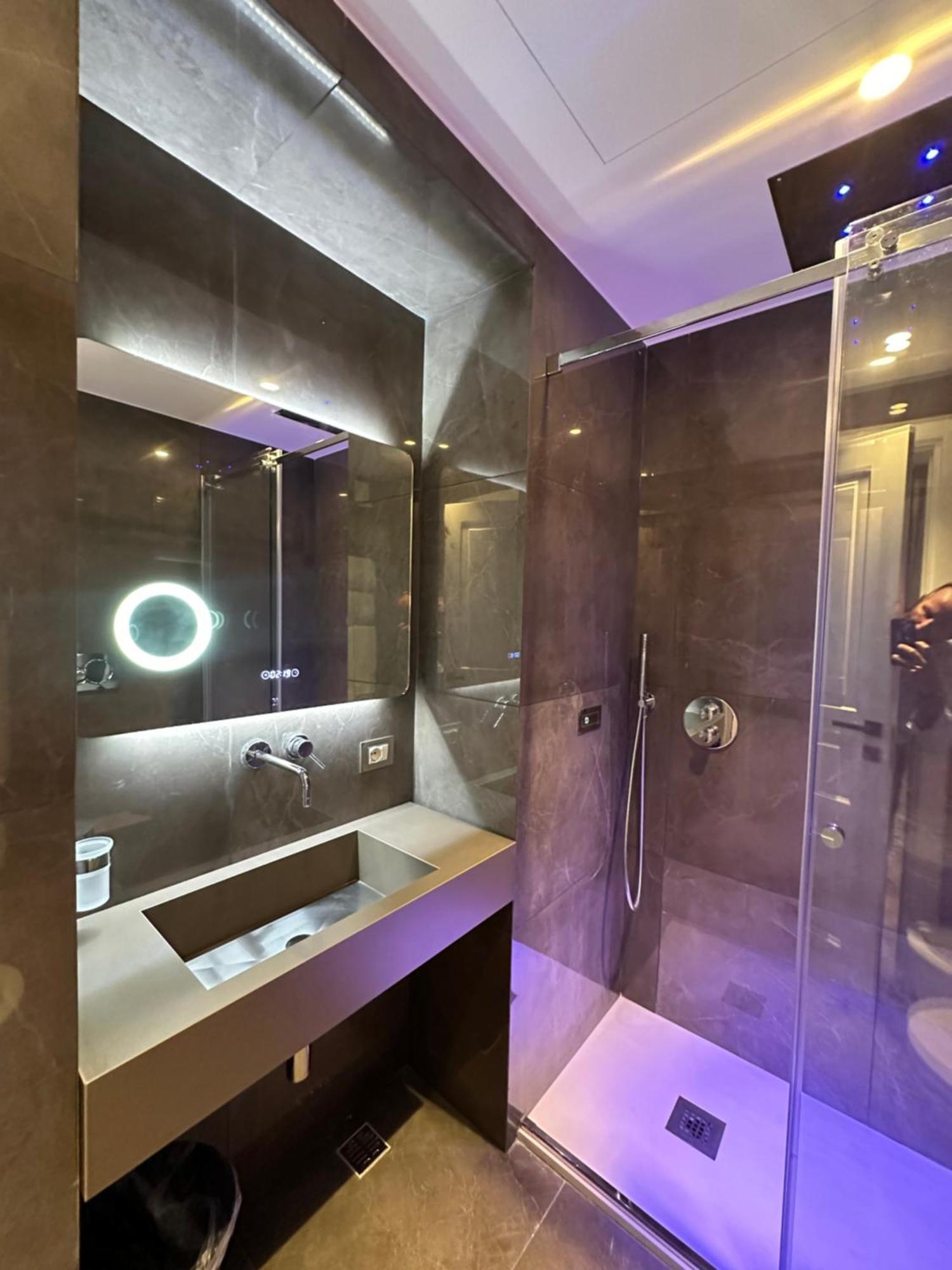 Caruso Place Boutique & Wellness Hotel 4*