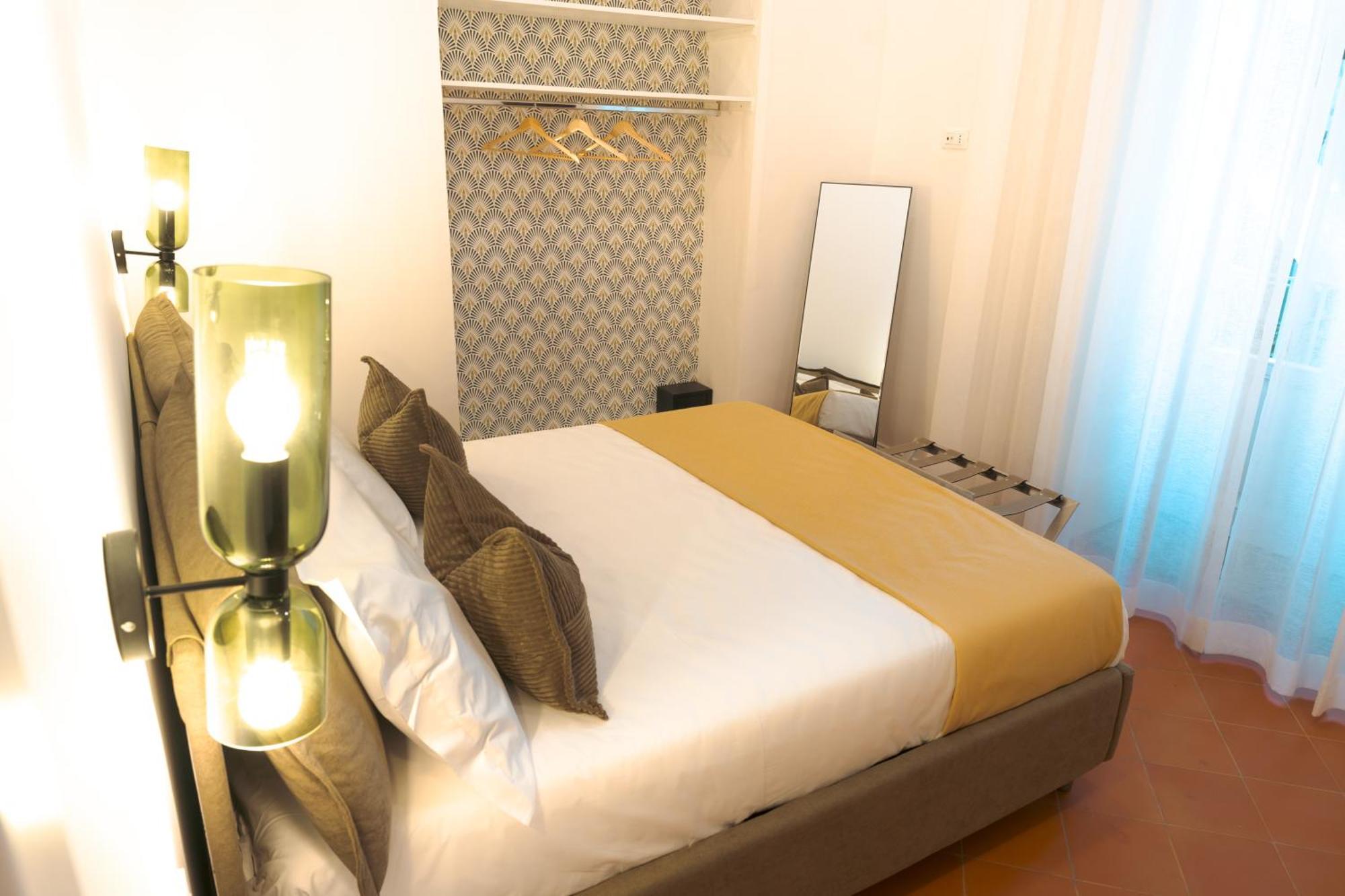 Guest house Palazzo Castriota Scanderbeg Naples