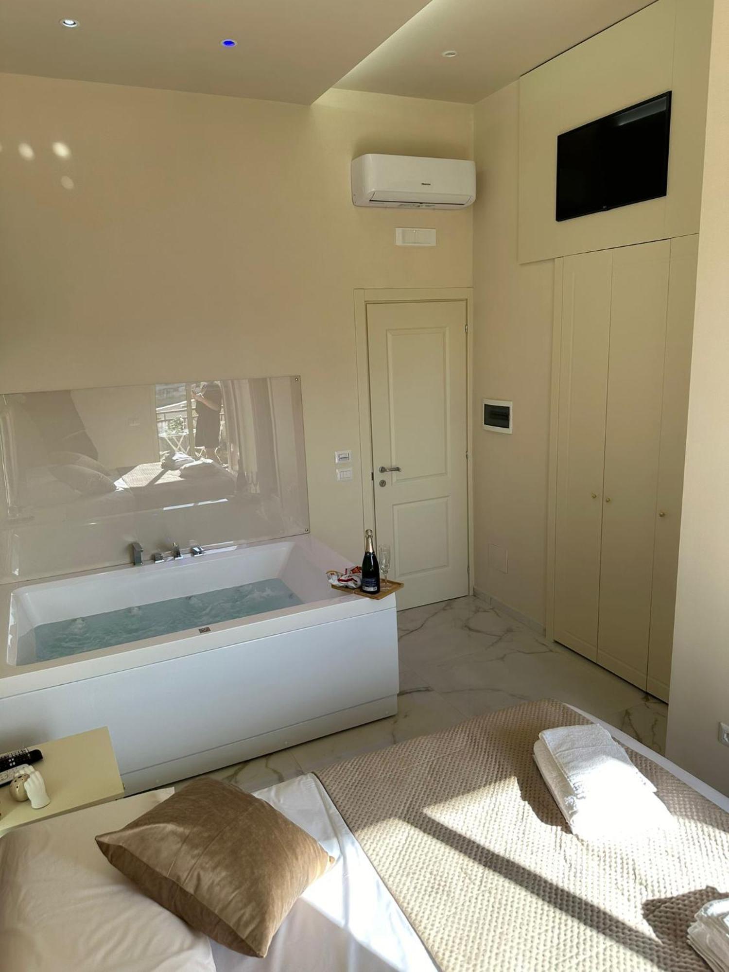 Bed & Breakfast Lovedream Naples