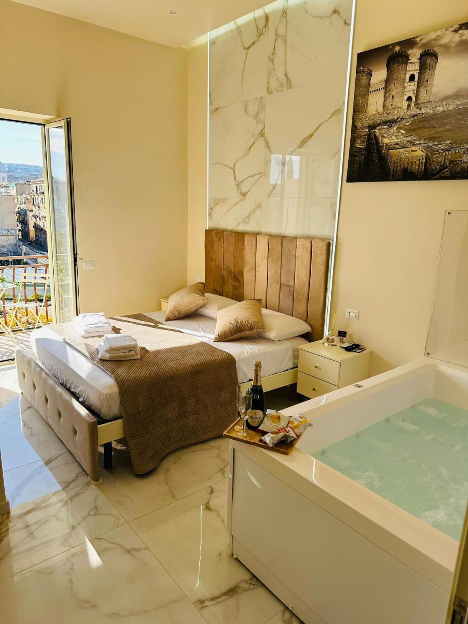 Bed & Breakfast Lovedream *
