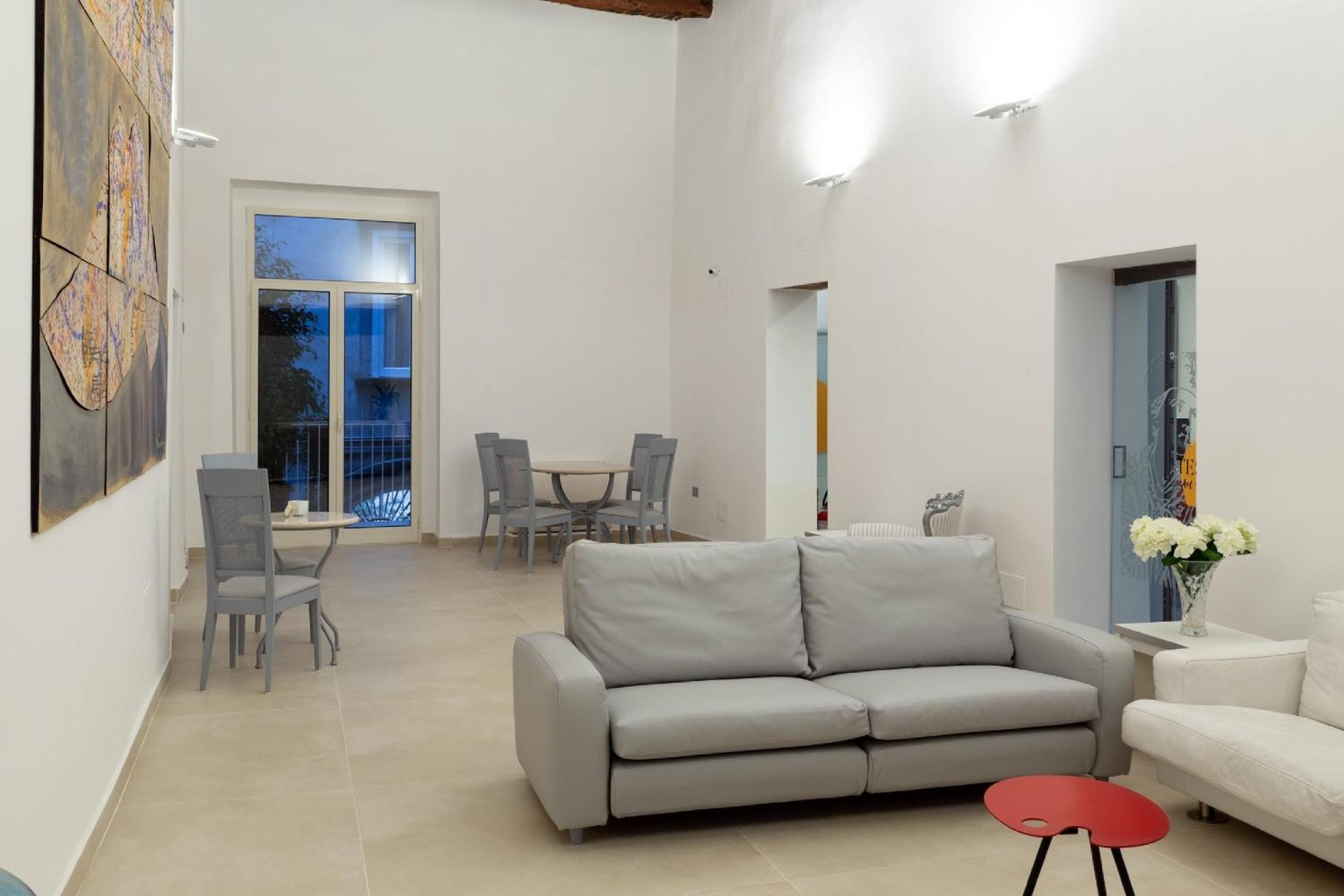 Il Tesoro Smart & Hotel Naples