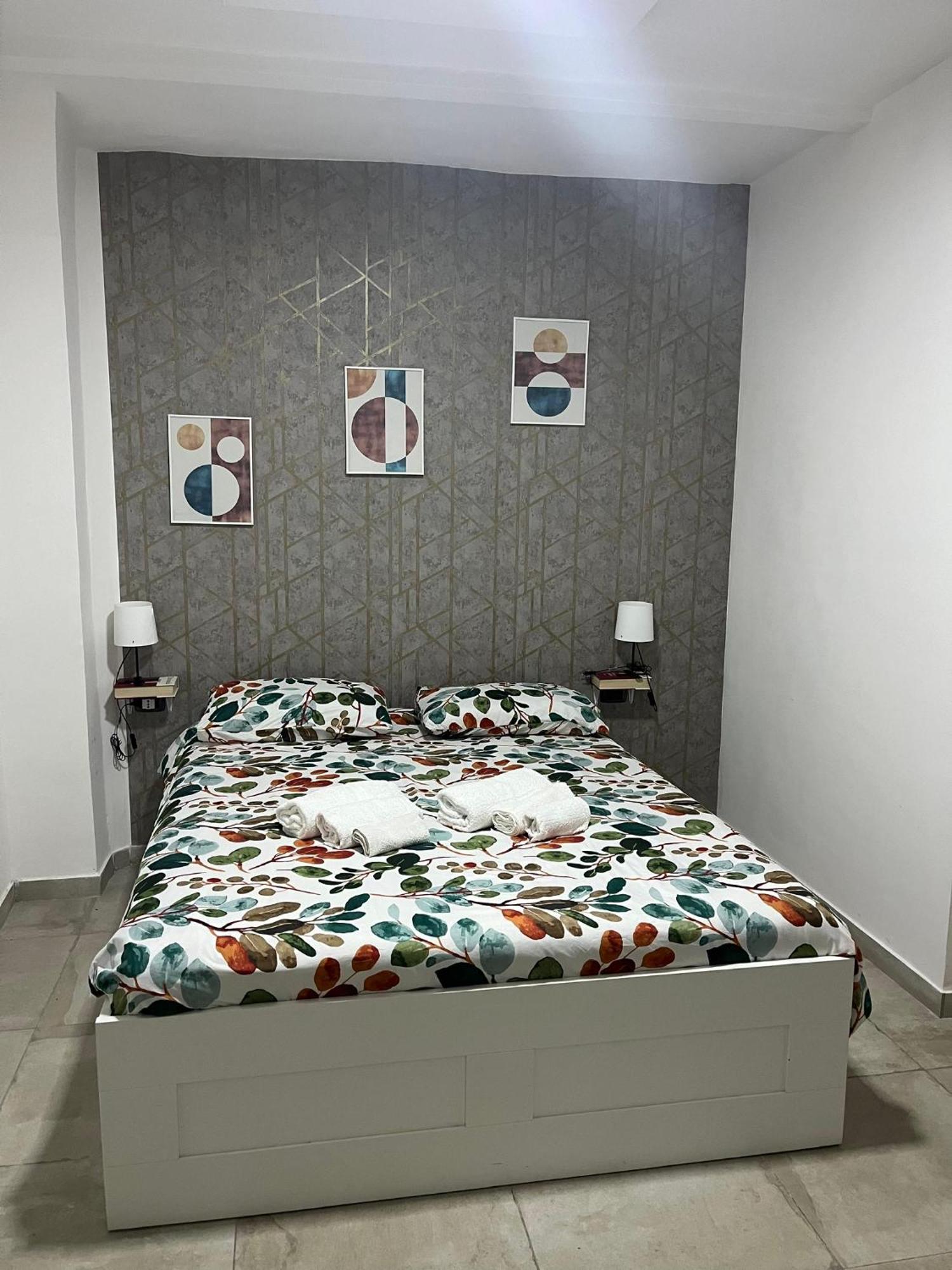 Nadyle House