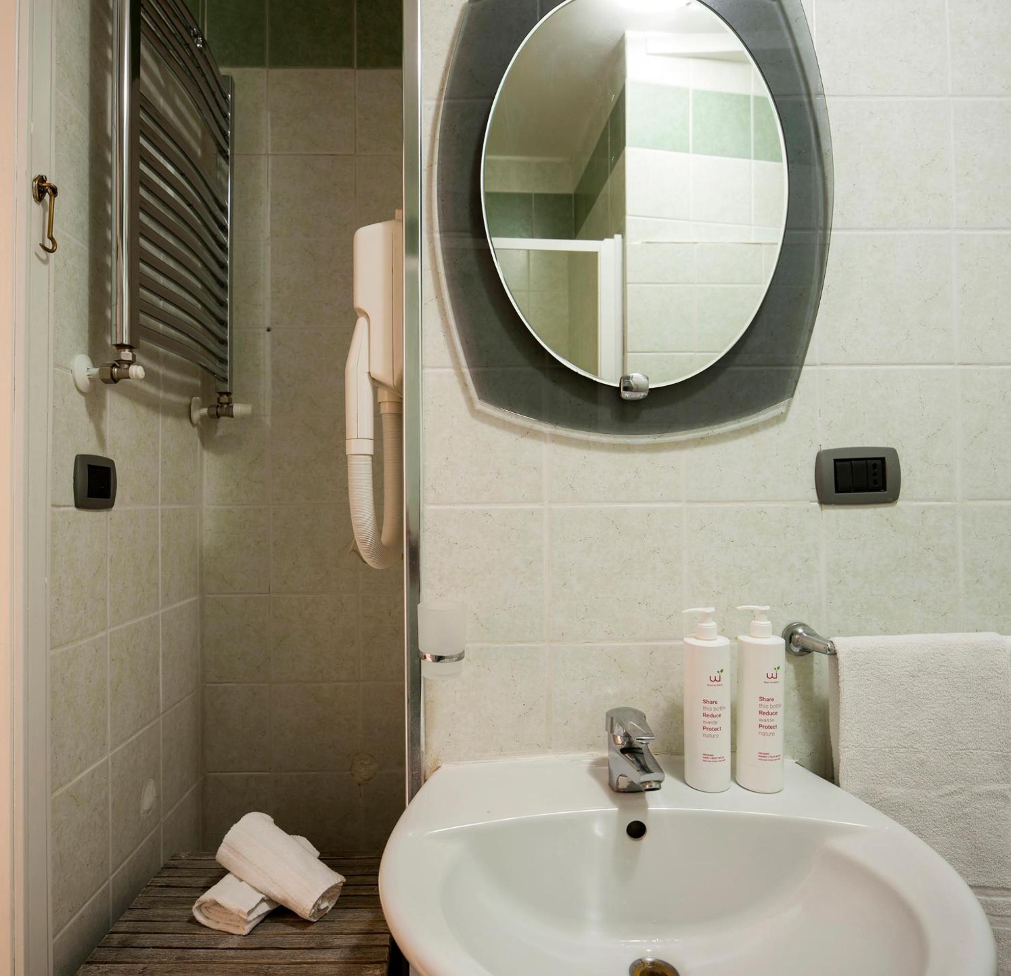 Apartment Cinema House At The Historical Center By Wonderful Italy Naples