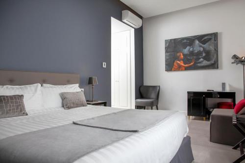 Boutique Metro 900 4* Naples