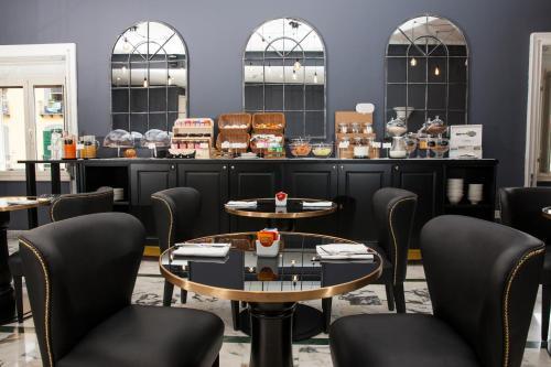 Boutique Metro 900 Hotel