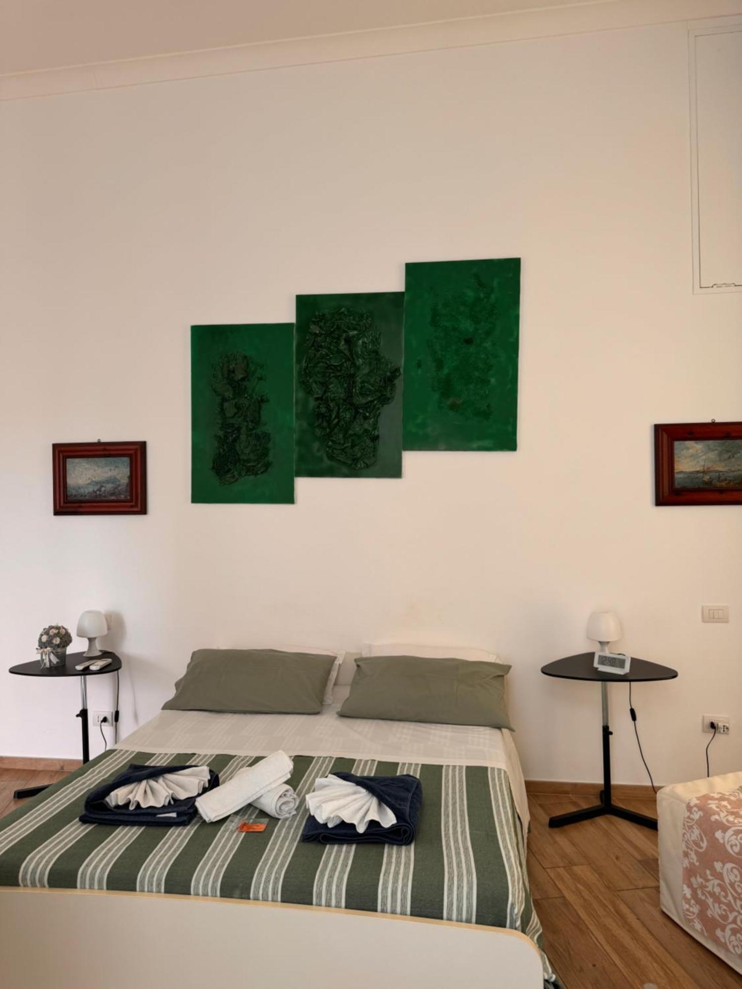 Bed & Breakfast Lo Specchio Dei Papiri Naples