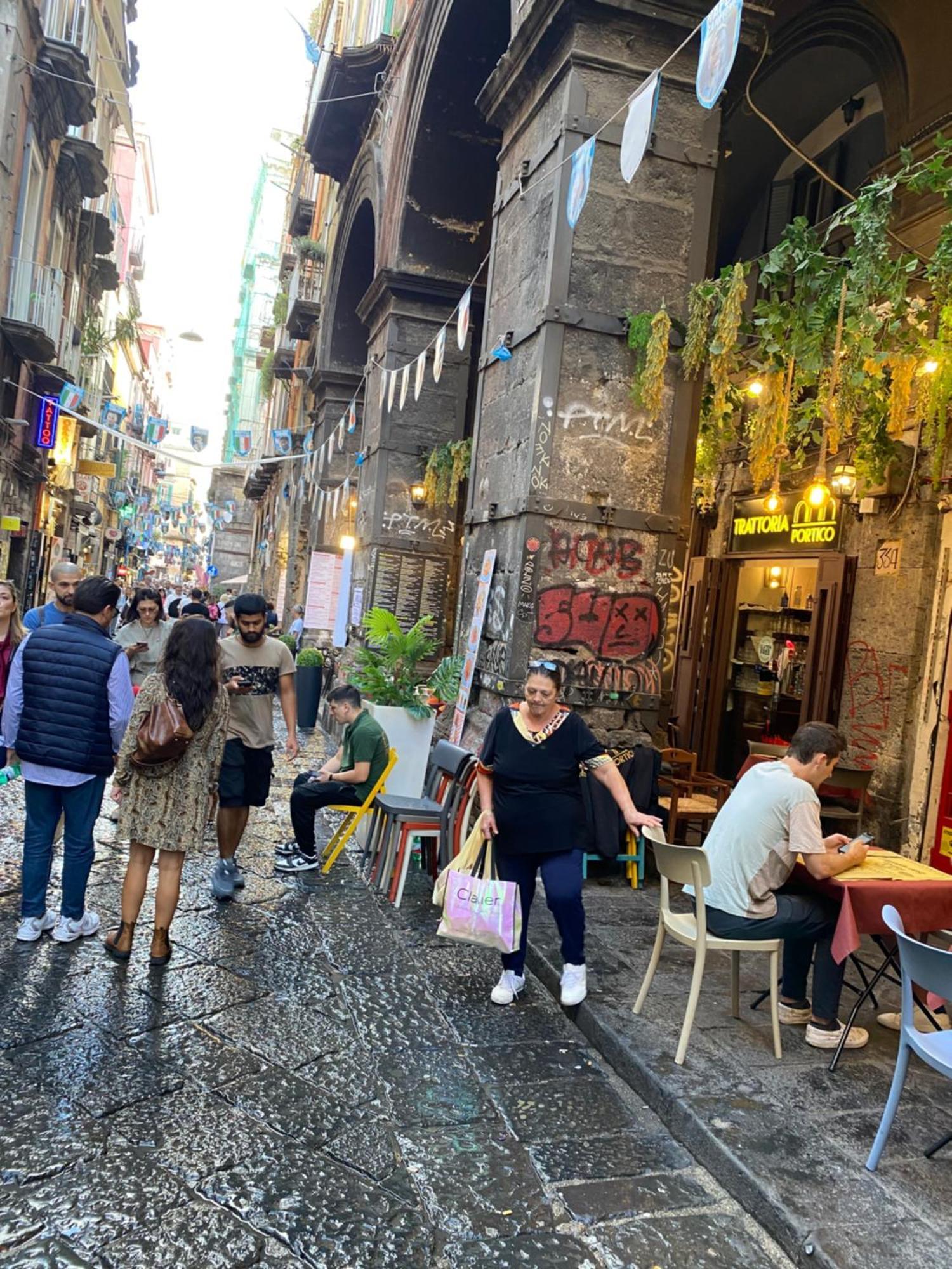 Civico 22 Silvestre * Naples