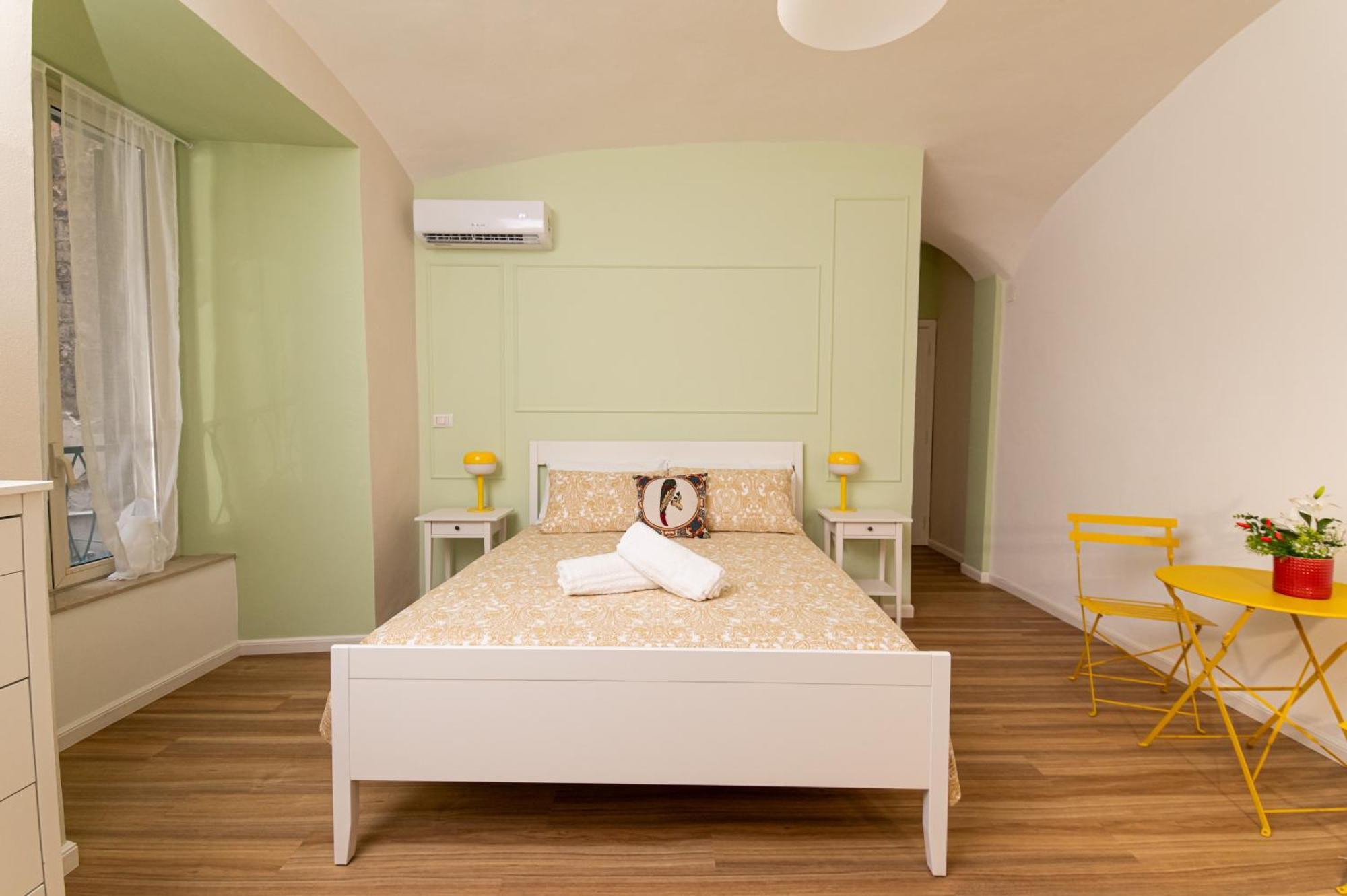 Guest house Casa Megaride Naples