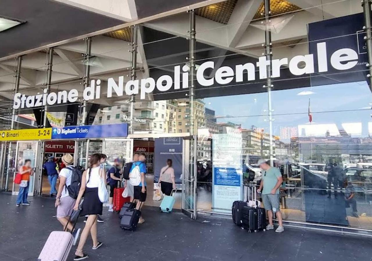 Corso Novara - 8 Posti Letto E Self Check-In Vicino La Stazione Centrale Di Napoli Naples