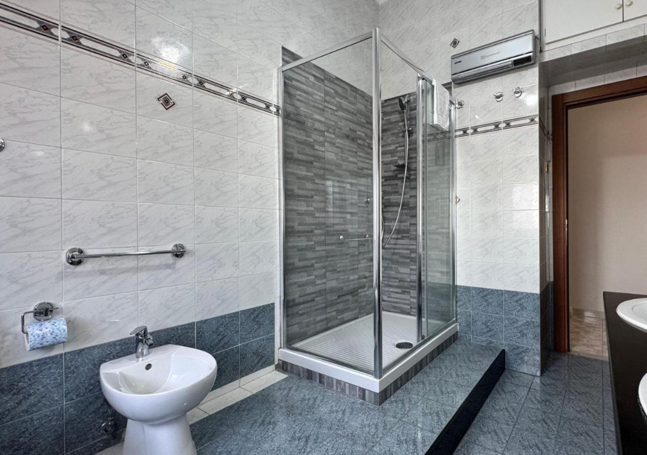 Apartment Corso Novara - 8 Posti Letto E Self Check-In Vicino La Stazione Centrale Di Napoli