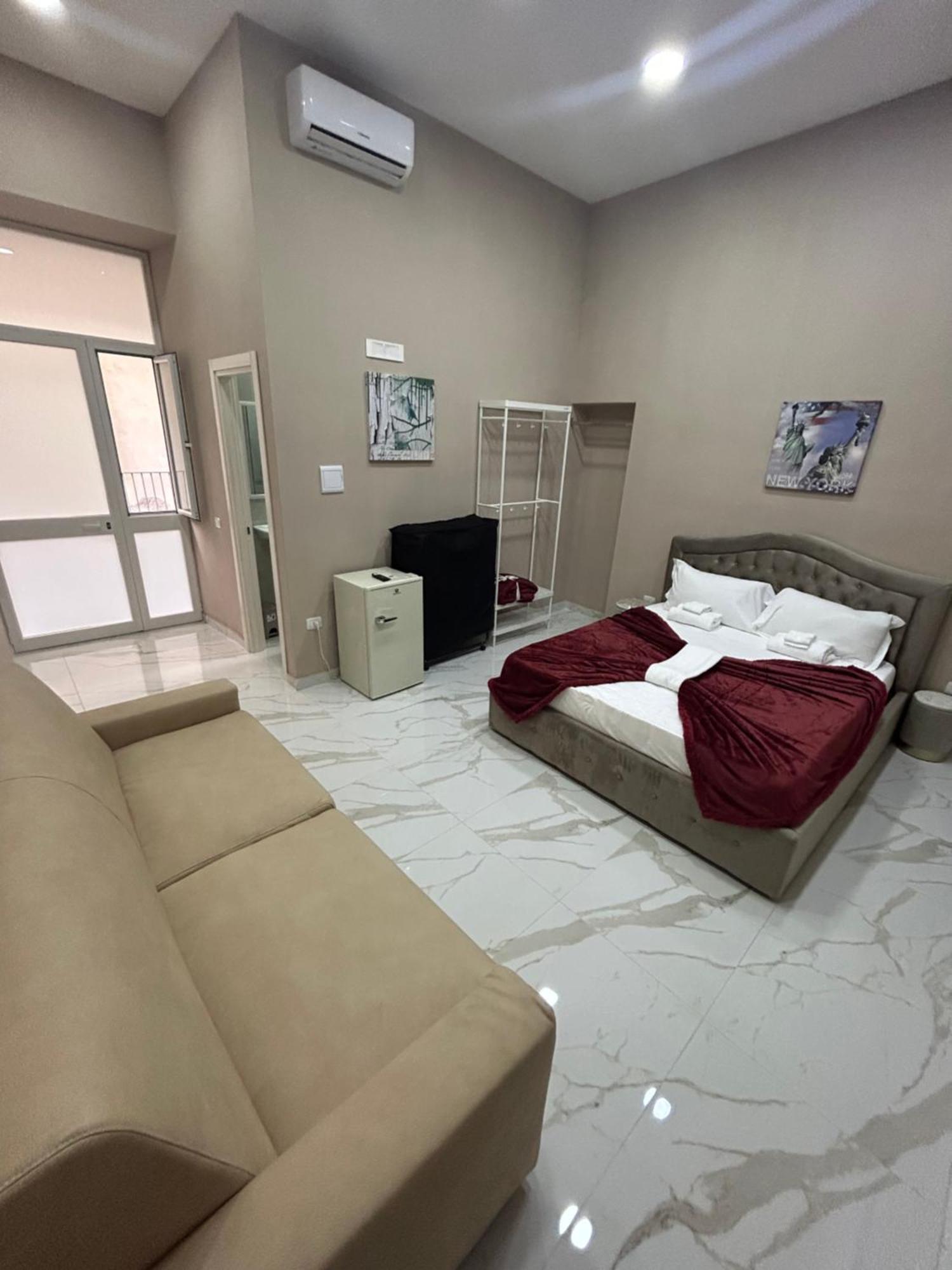 Valentino Caracciolo 105 Apartment Naples