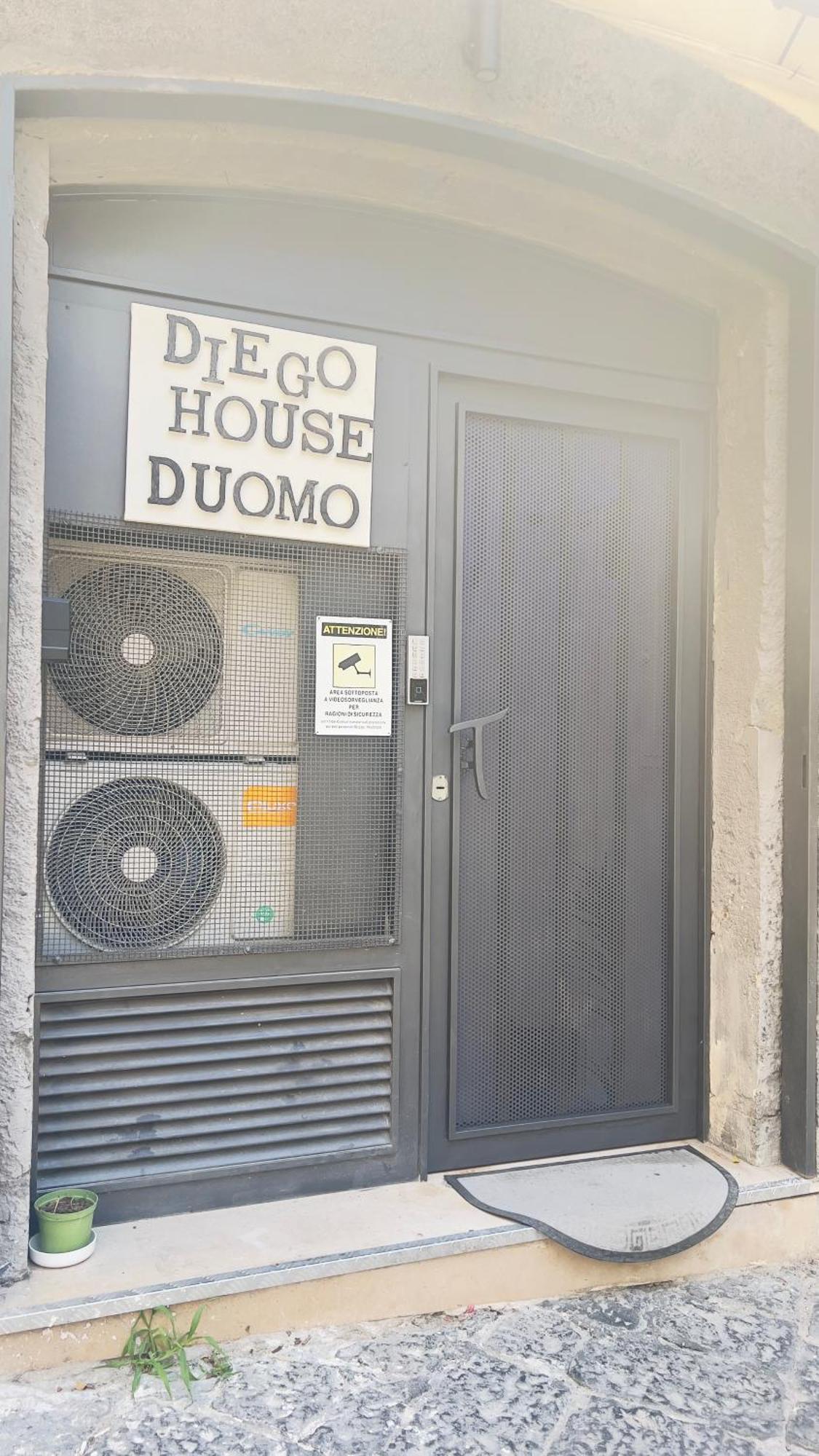 Diego Hause Duomo Naples