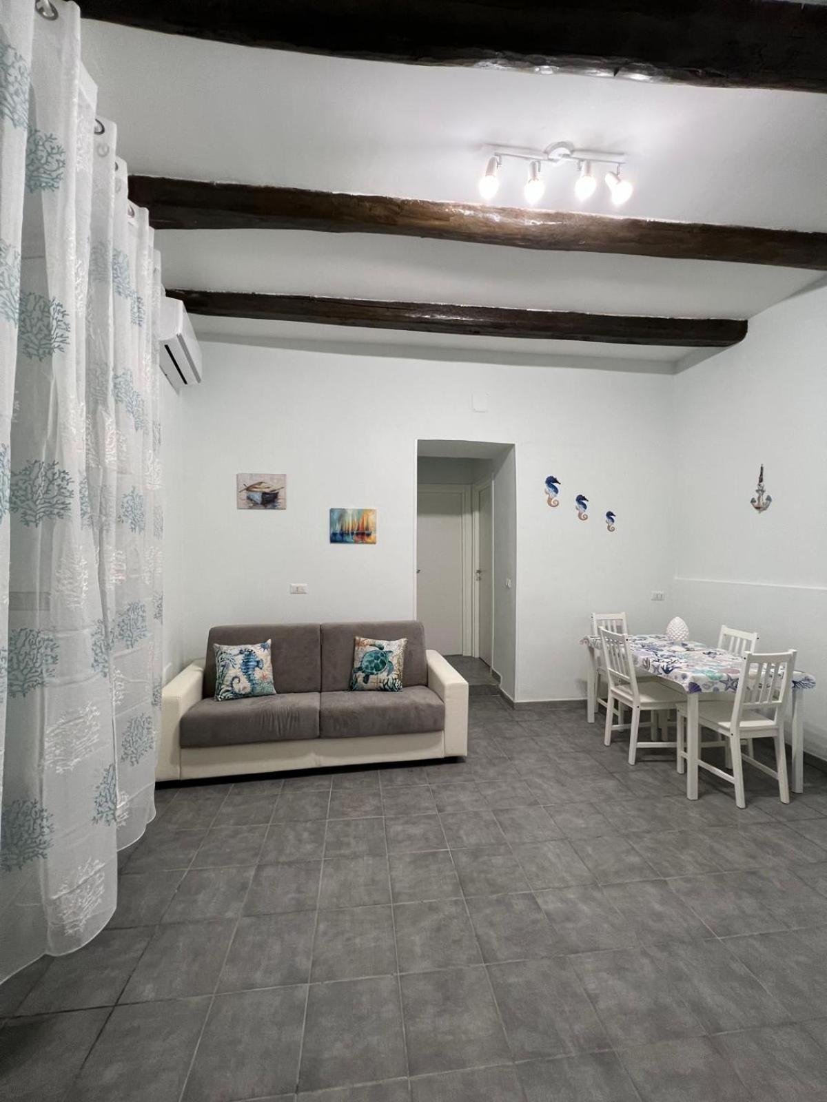 Ancora D'oro Apartment *