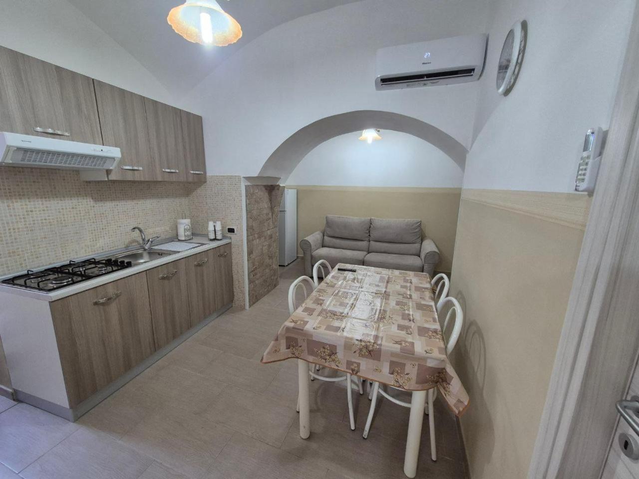 Bed & Breakfast Da Luisella Naples