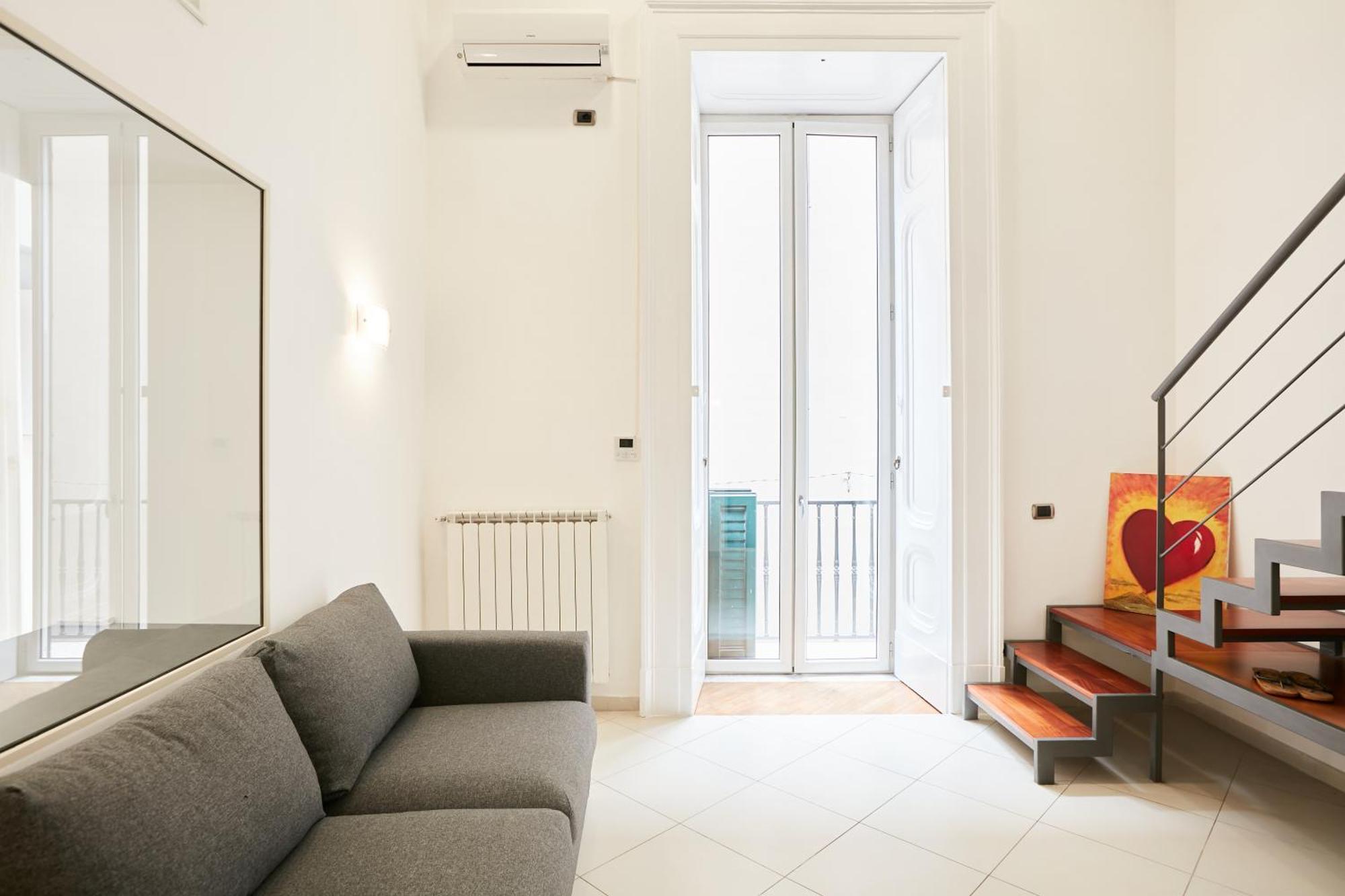 Design & Duplex At National Museum Apartment