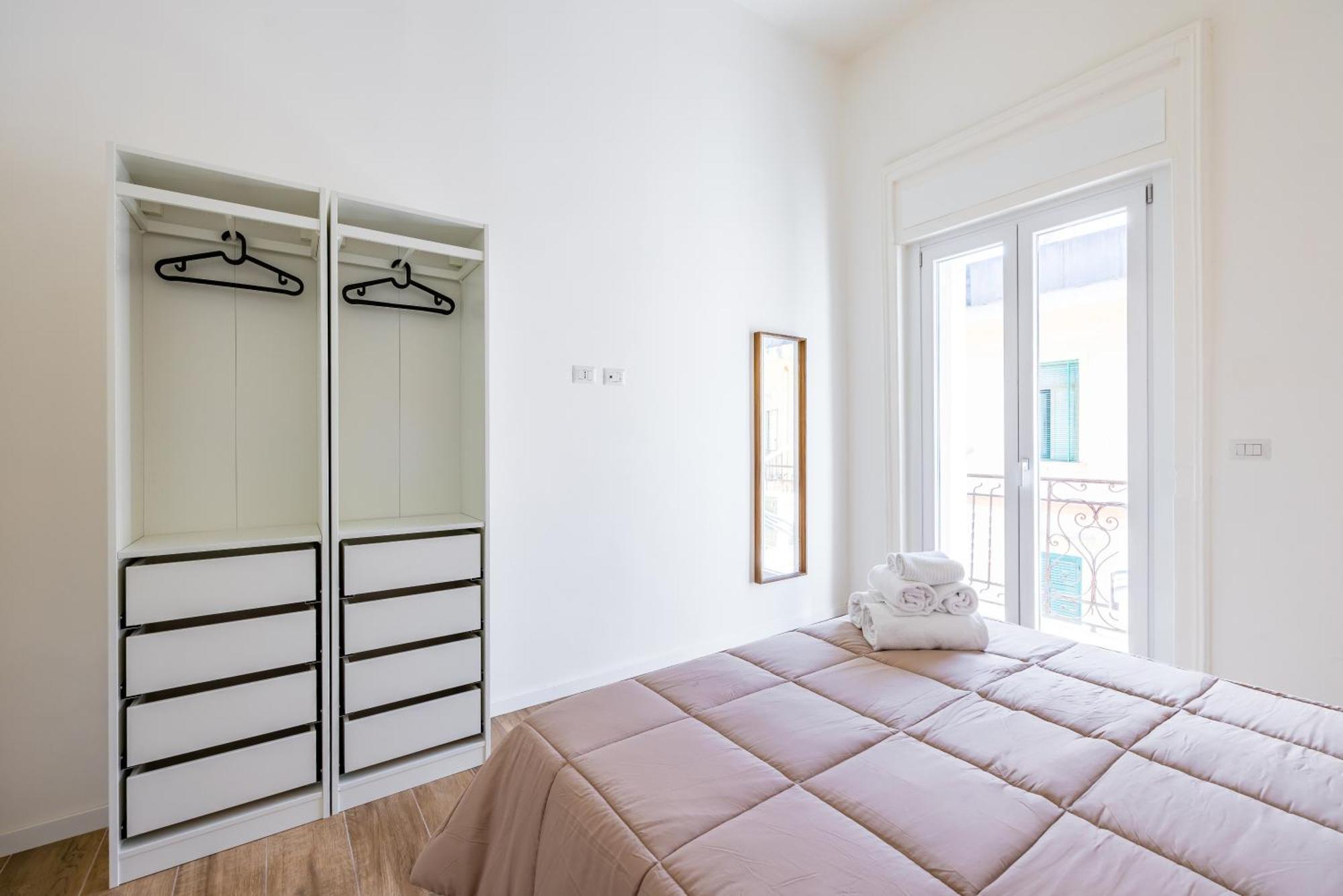 Apartment Sunny Panoramic By Napoliapartments *