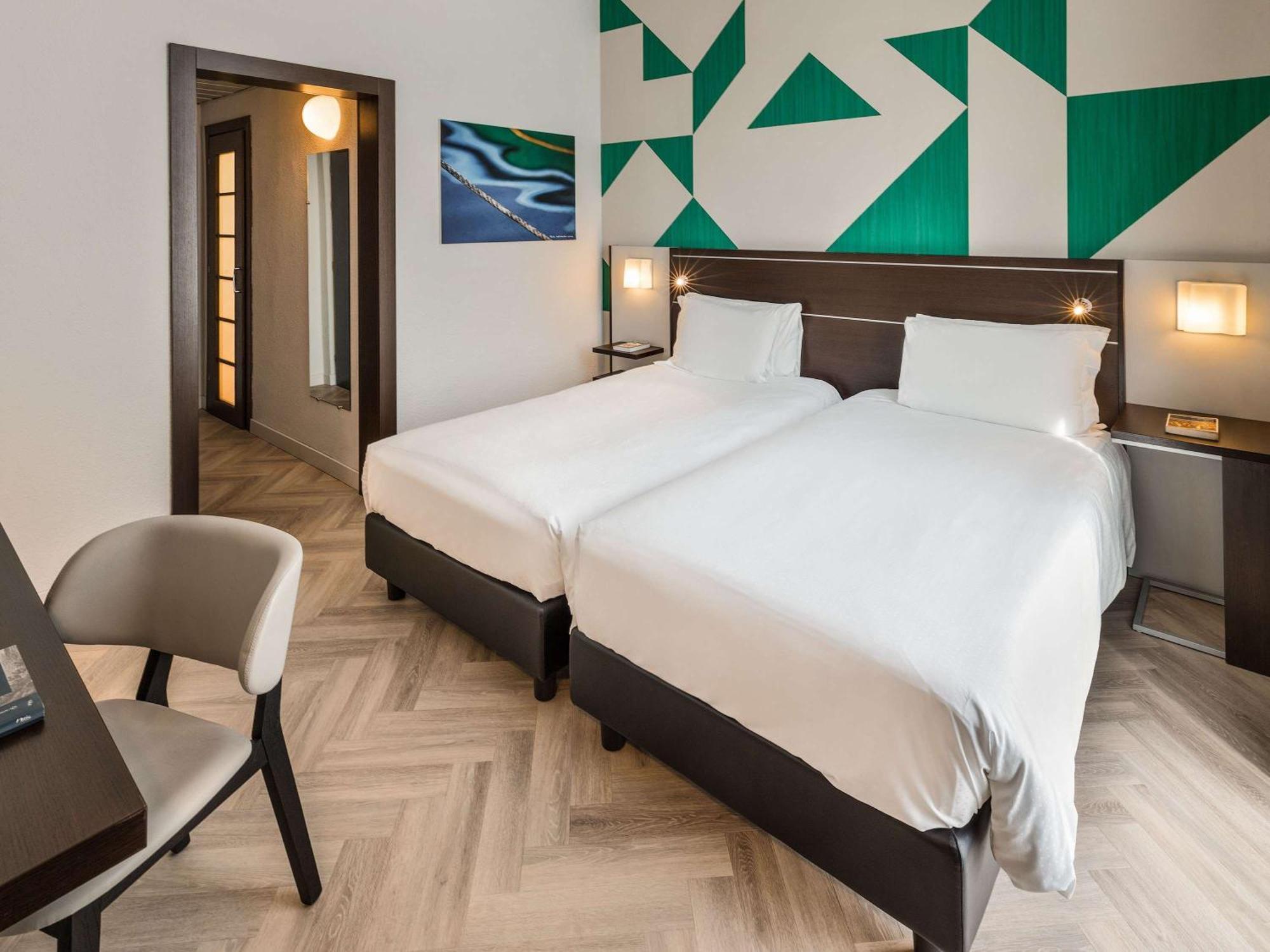 Hotel Mercure Centro Angioino Naples