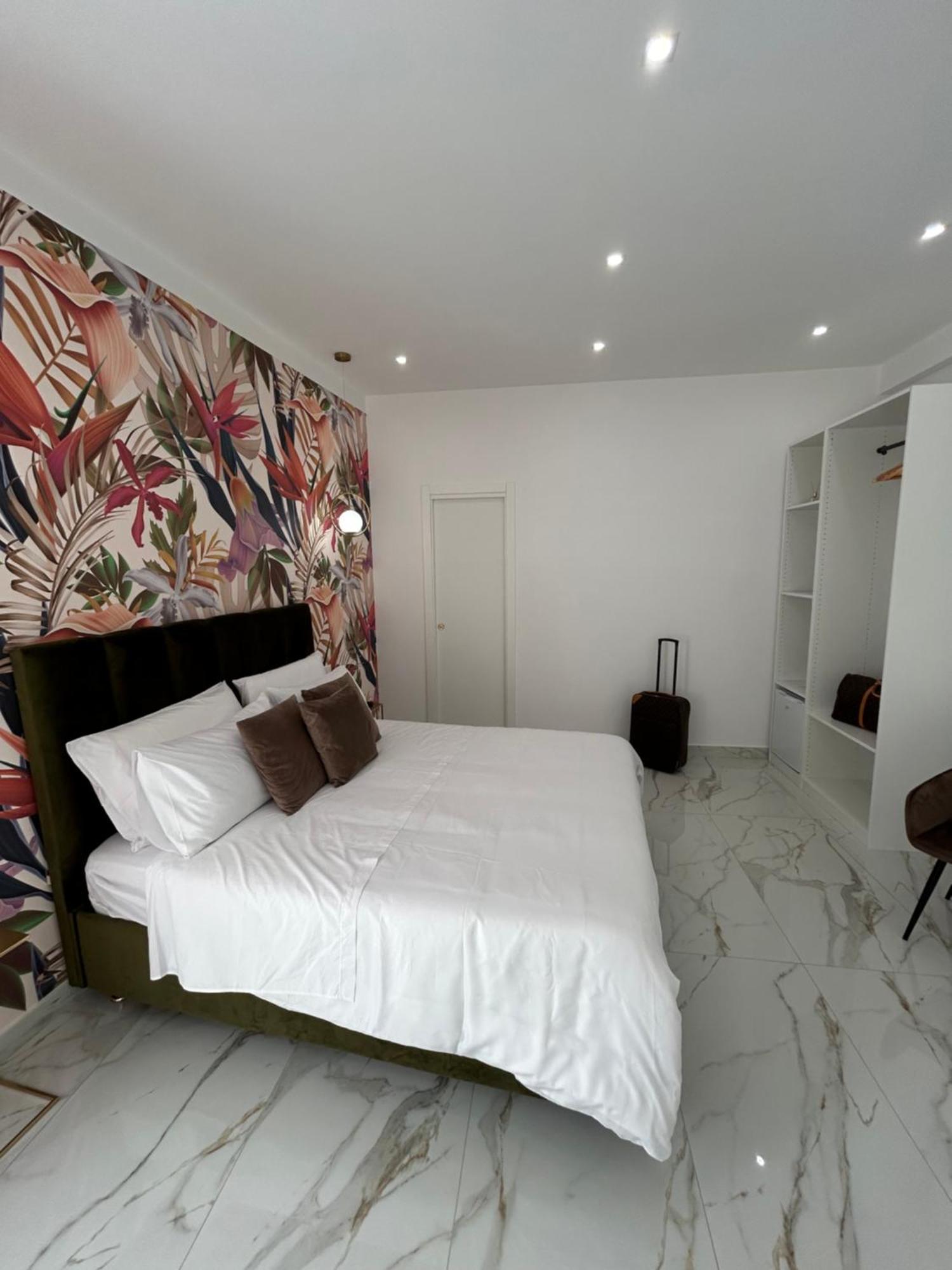 Savior Deluxe Bed & Breakfast Naples