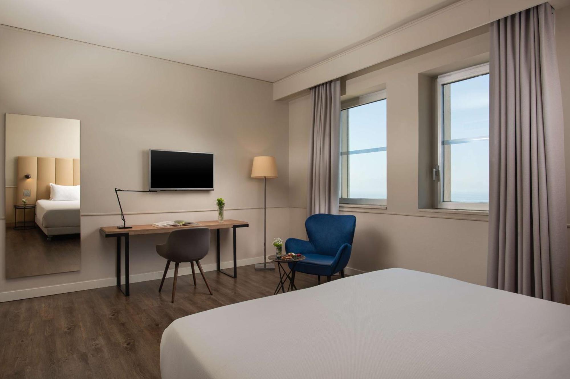 Hotel Nh Panorama Naples
