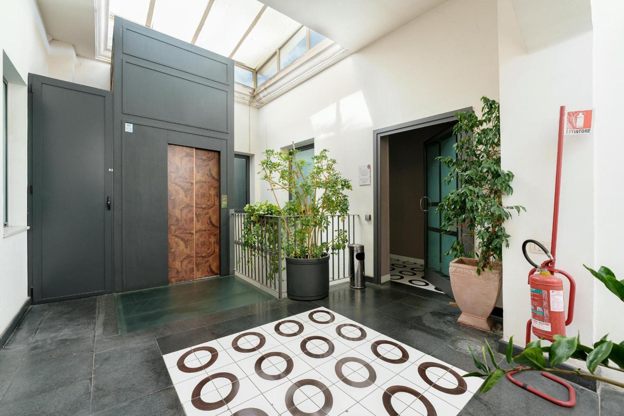 Bed & Breakfast Attico Partenopeo Naples