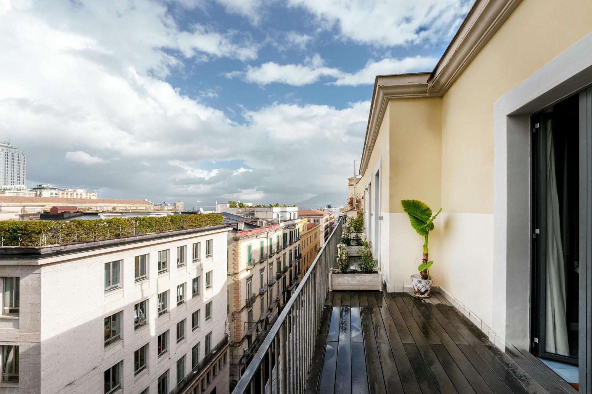 Attico Partenopeo Bed & Breakfast Naples