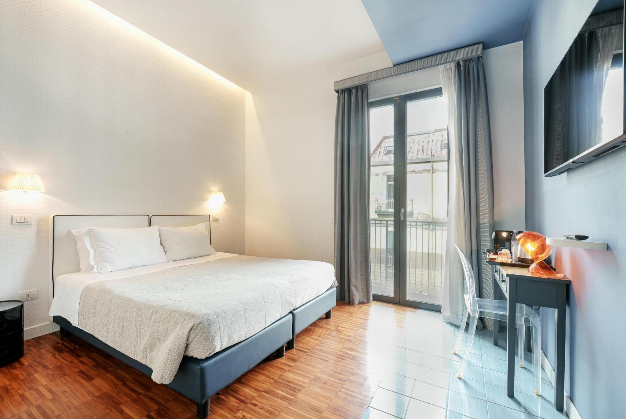Attico Partenopeo 4* Naples