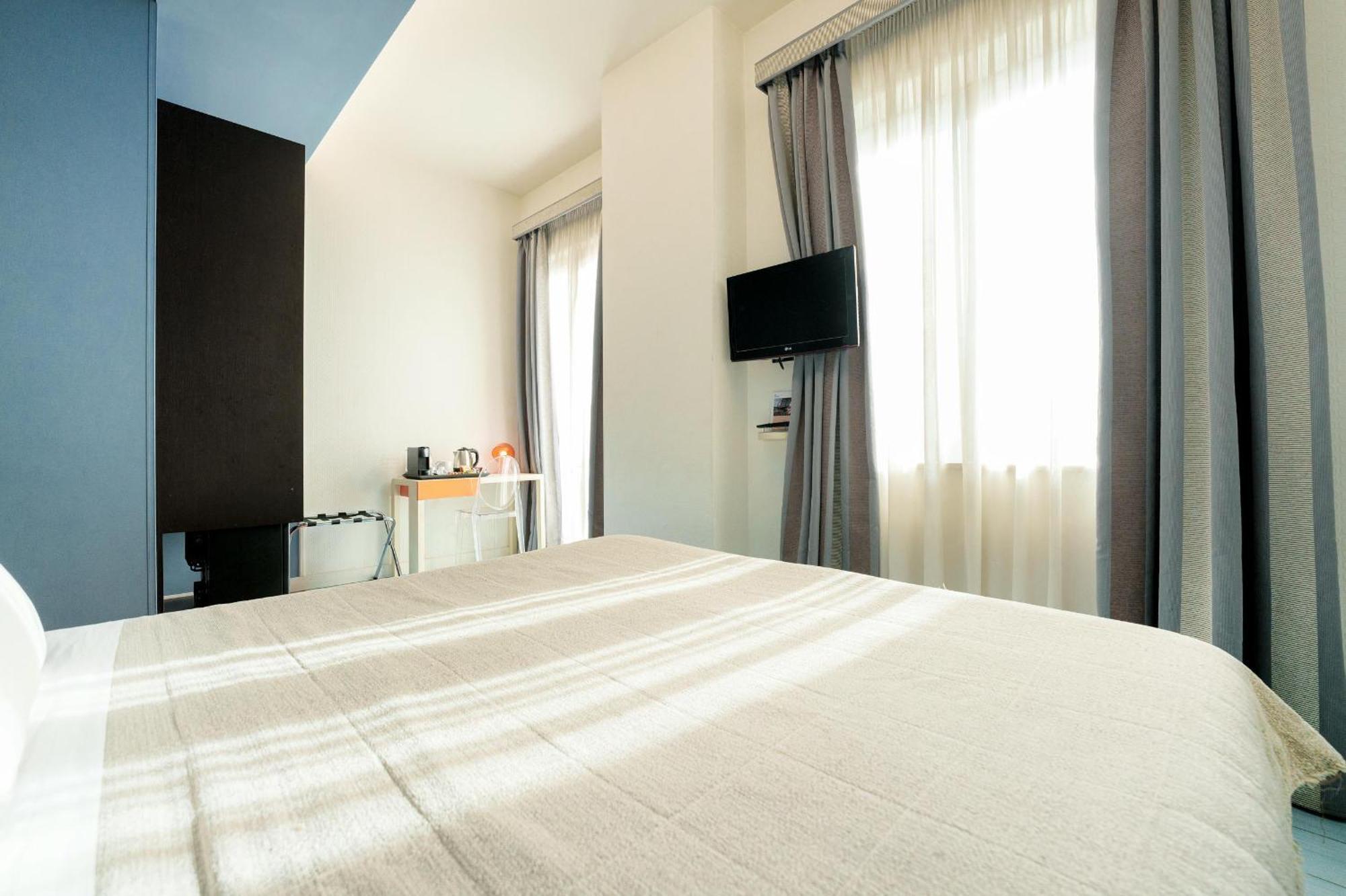 Attico Partenopeo 4*