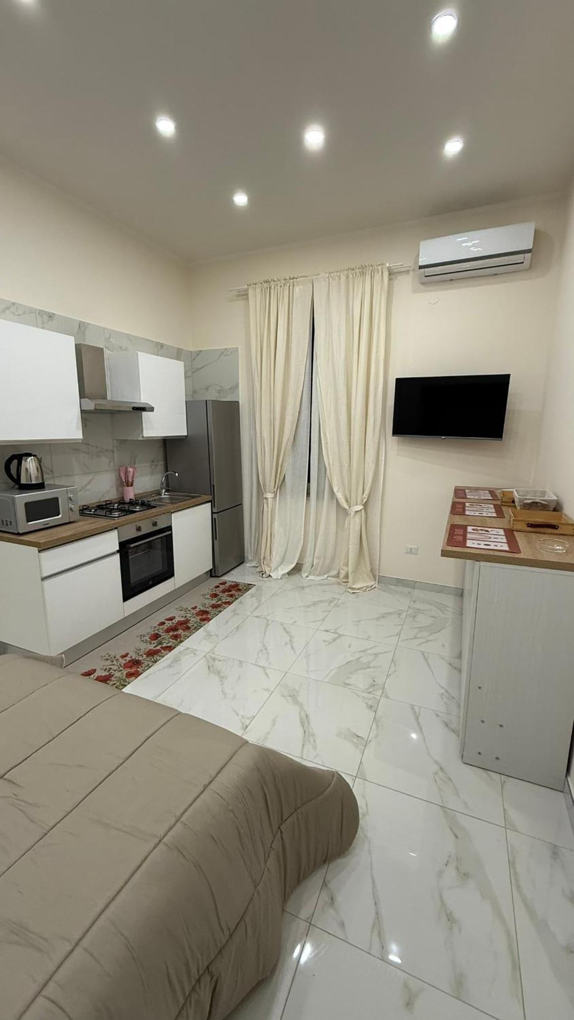 Casa Tarantino * Naples