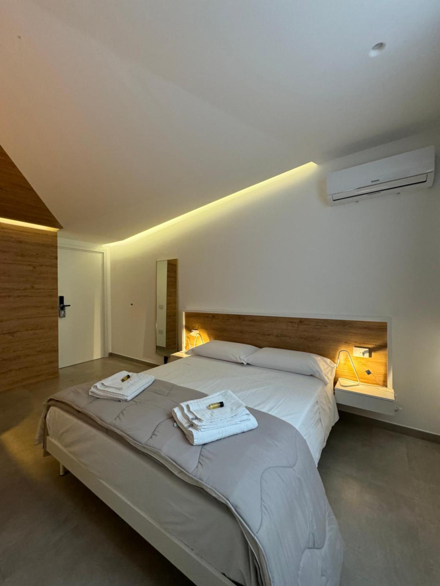 Space Tower Bed & Breakfast *